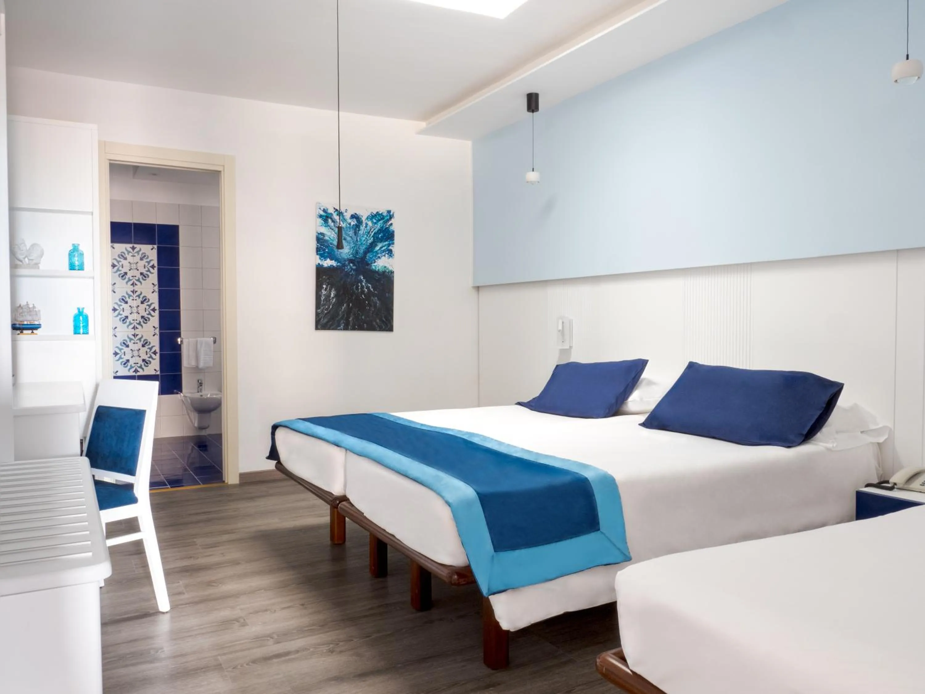 Bedroom, Bed in Hotel Cristina