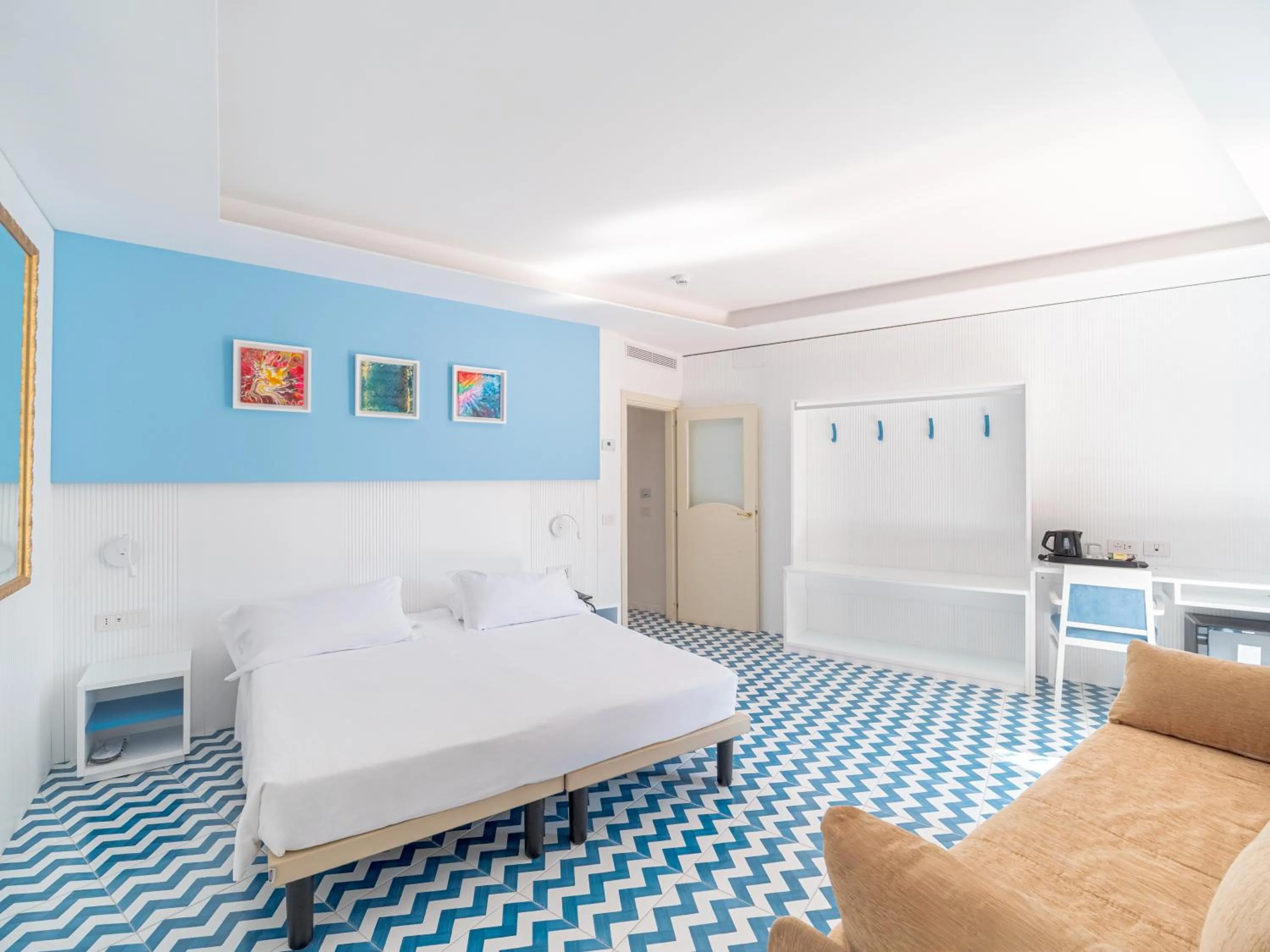 Bedroom, Bed in Hotel Cristina