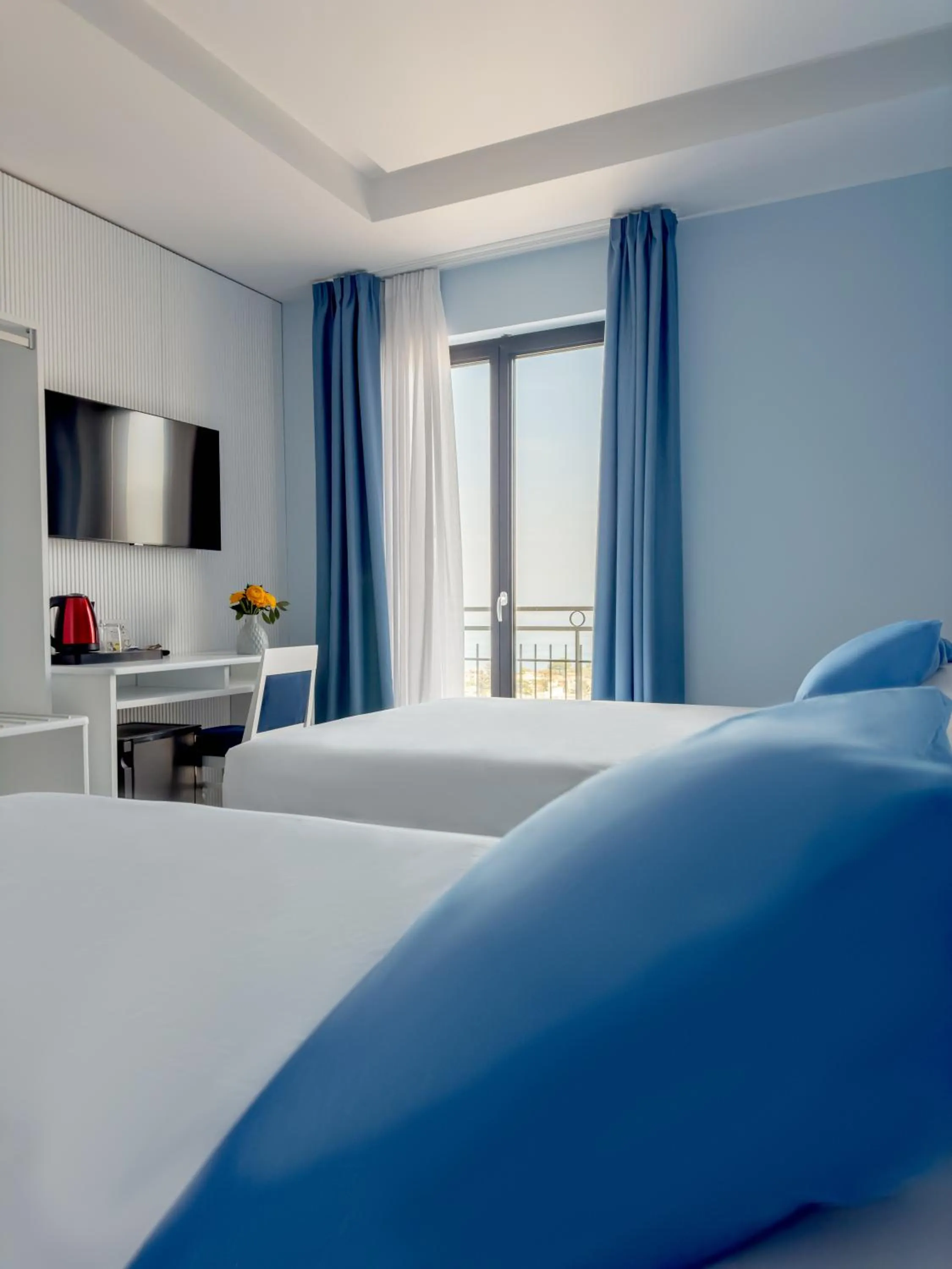 Bedroom, Bed in Hotel Cristina