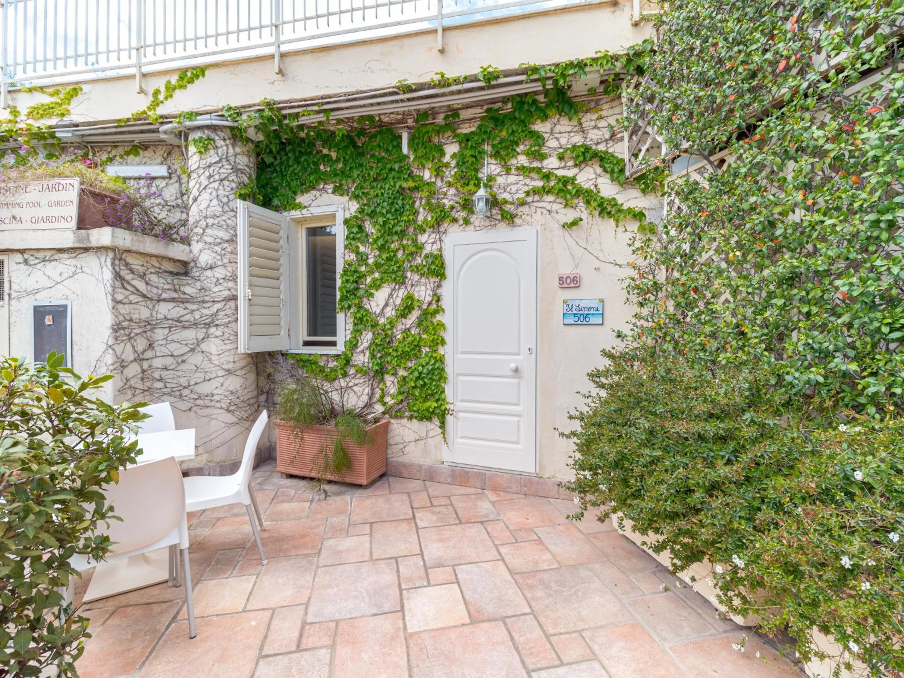 Facade/entrance in Hotel Cristina