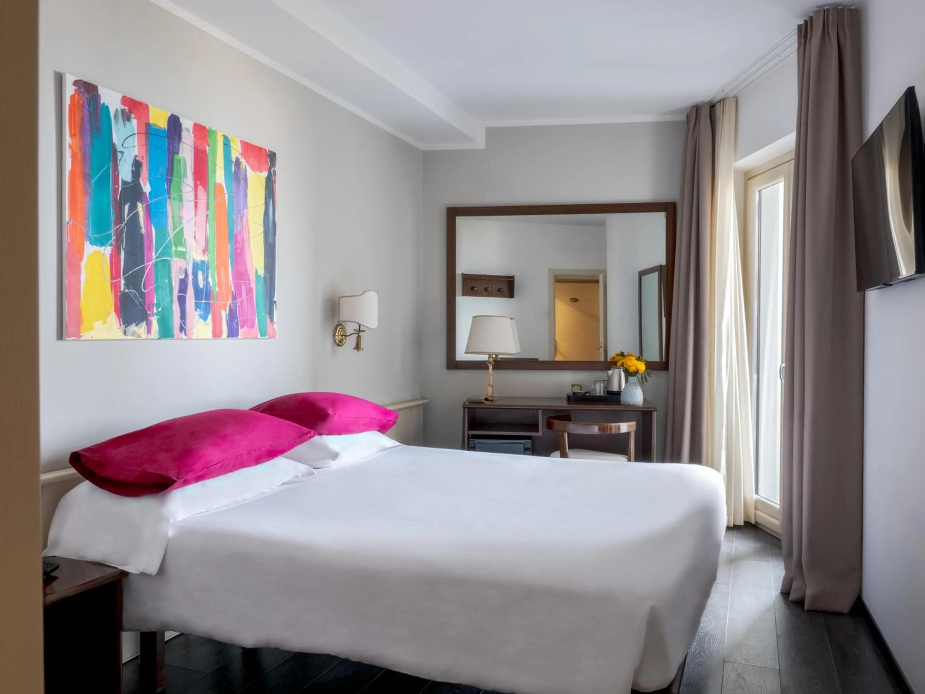 Bedroom, Bed in Hotel Cristina