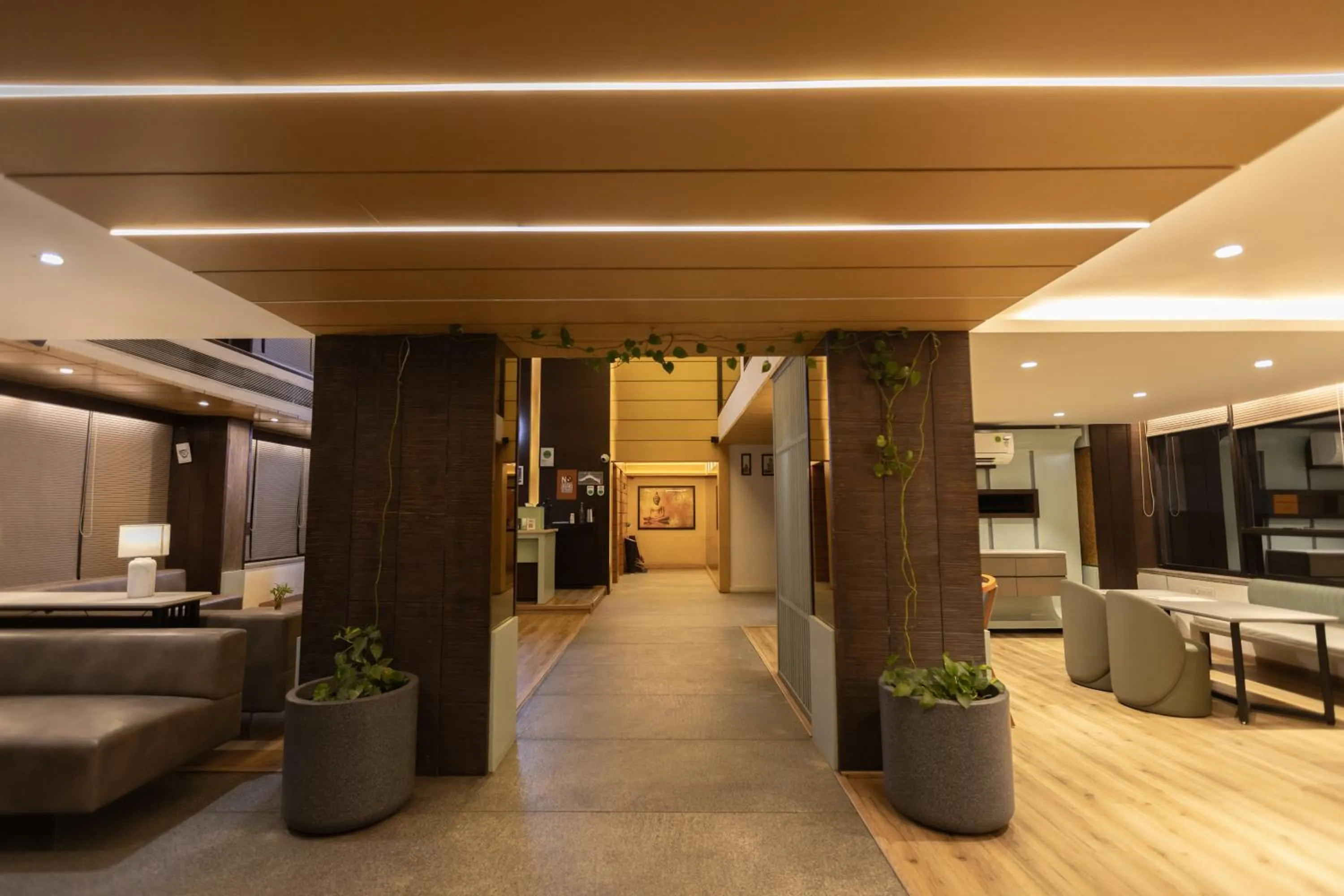 Property building in Pride Biznotel Alkapuri Near Vadodara Airport