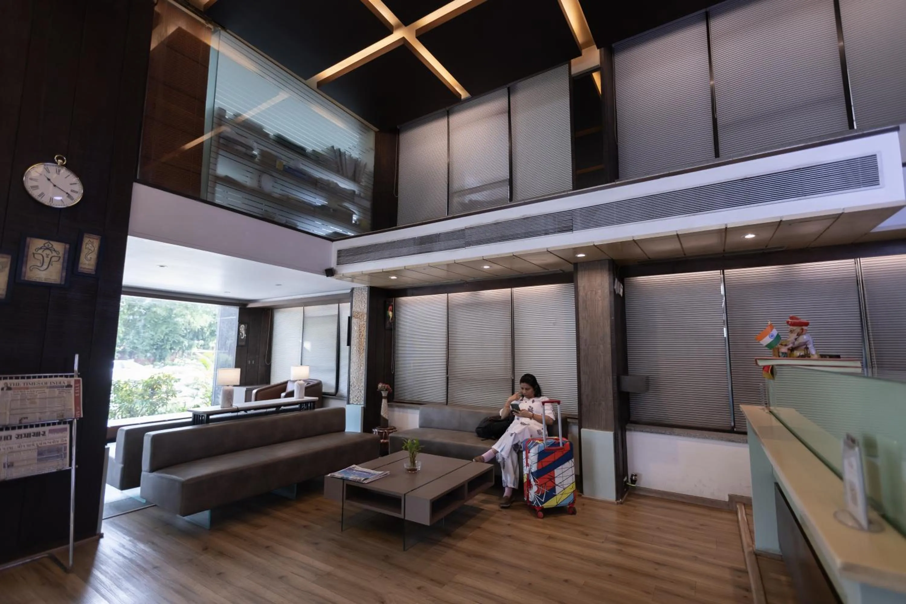 Pride Biznotel Alkapuri Near Vadodara Airport