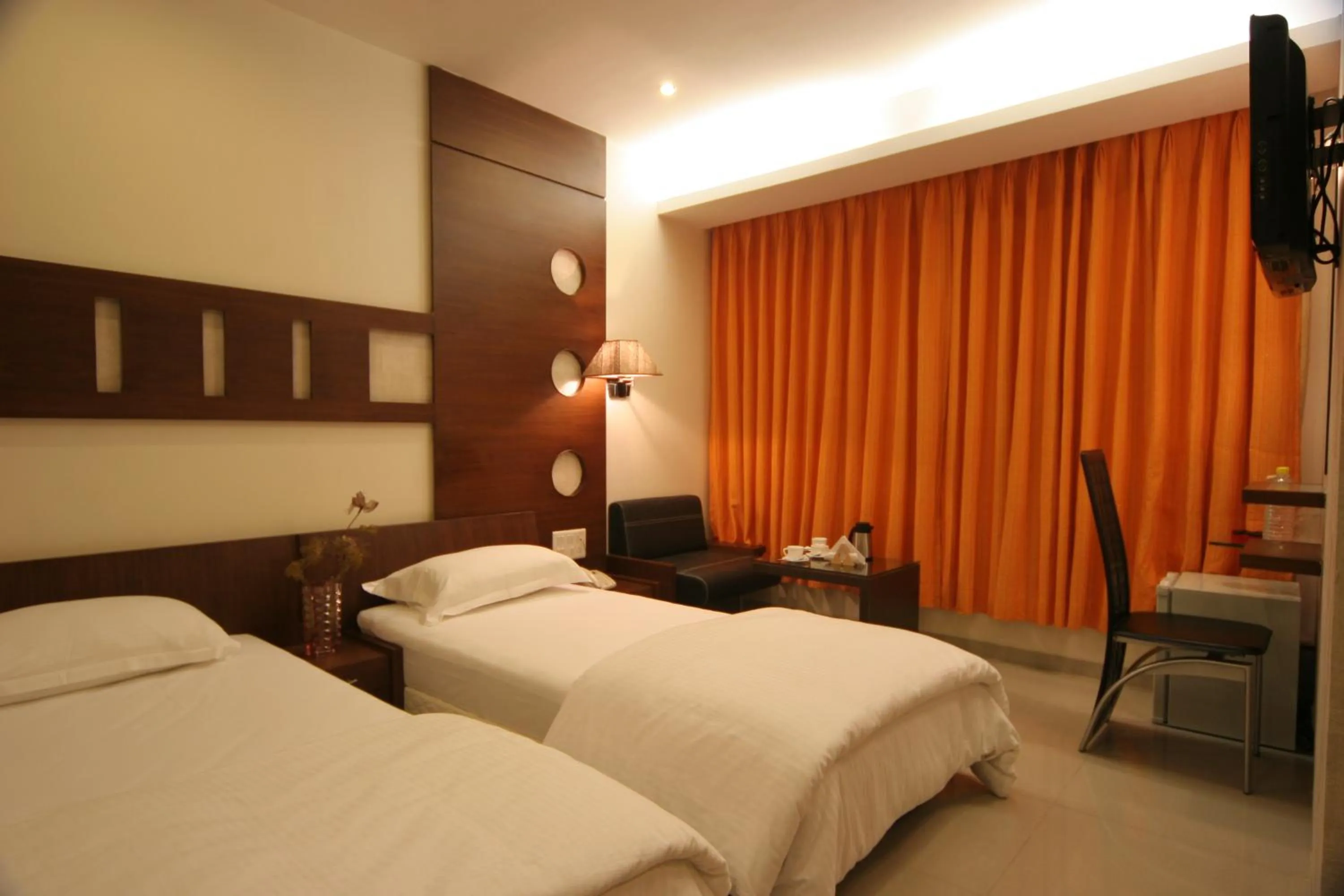 Bedroom, Bed in Pride Biznotel Alkapuri Near Vadodara Airport
