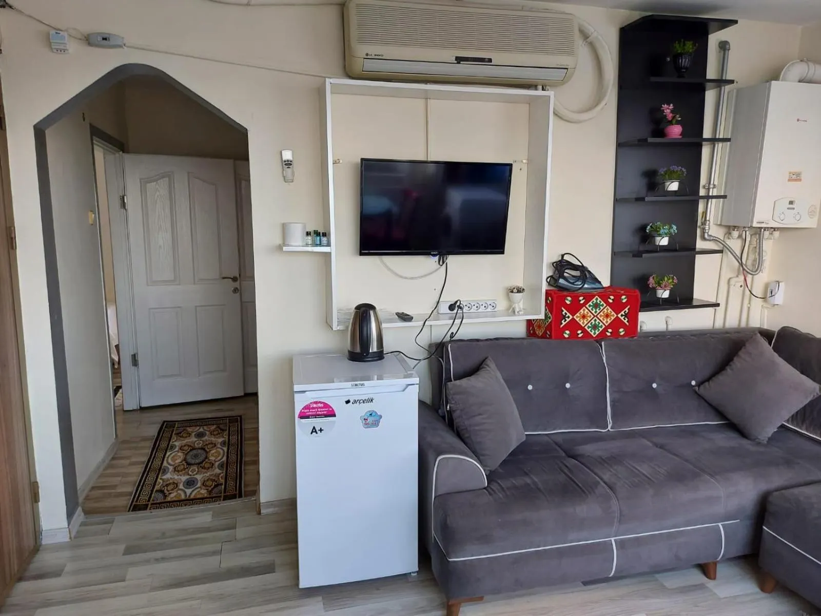 Communal lounge/ TV room in Apart La Mia