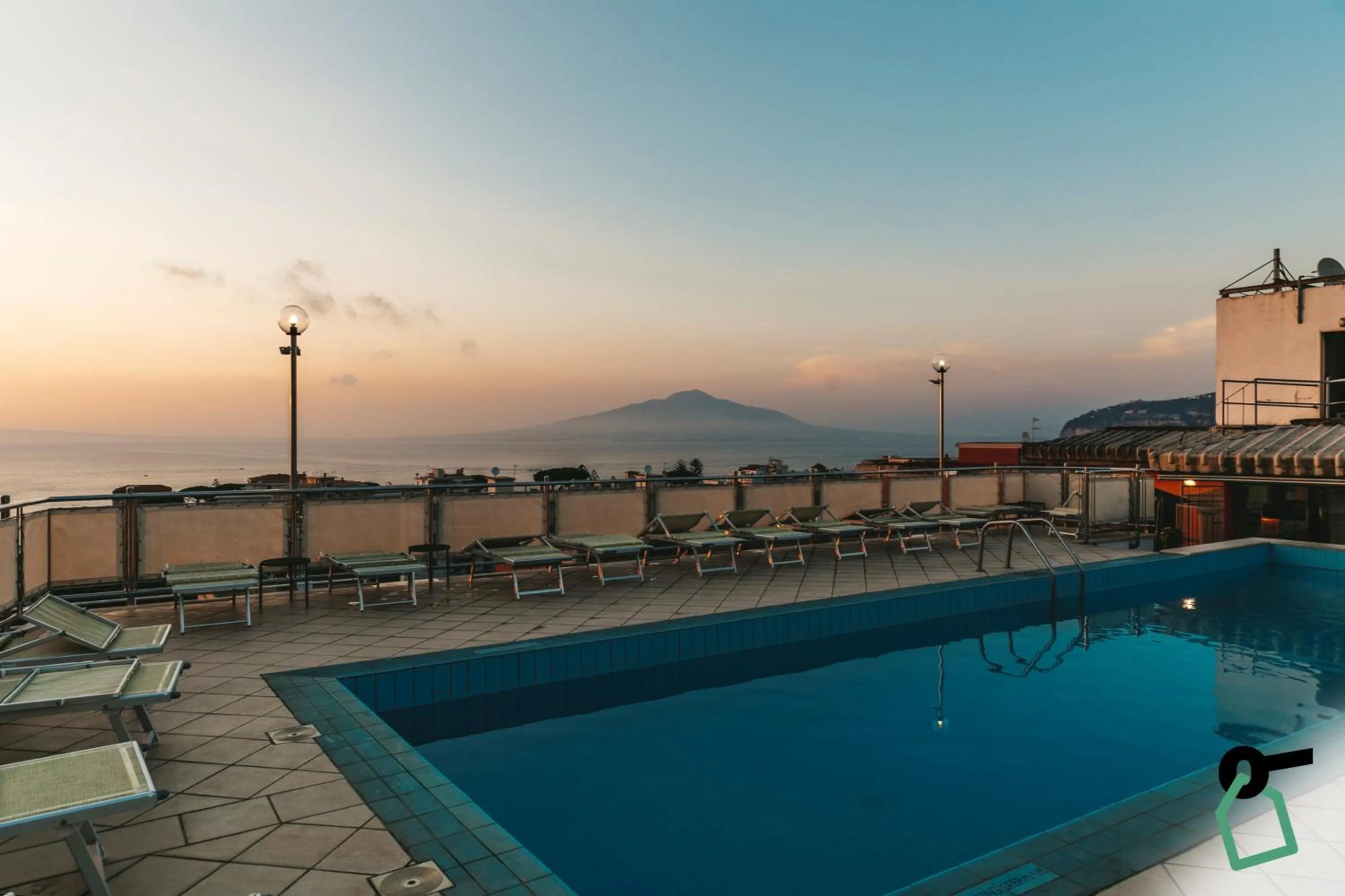 Swimming pool in HOTIDAY Room Collection - Sorrento