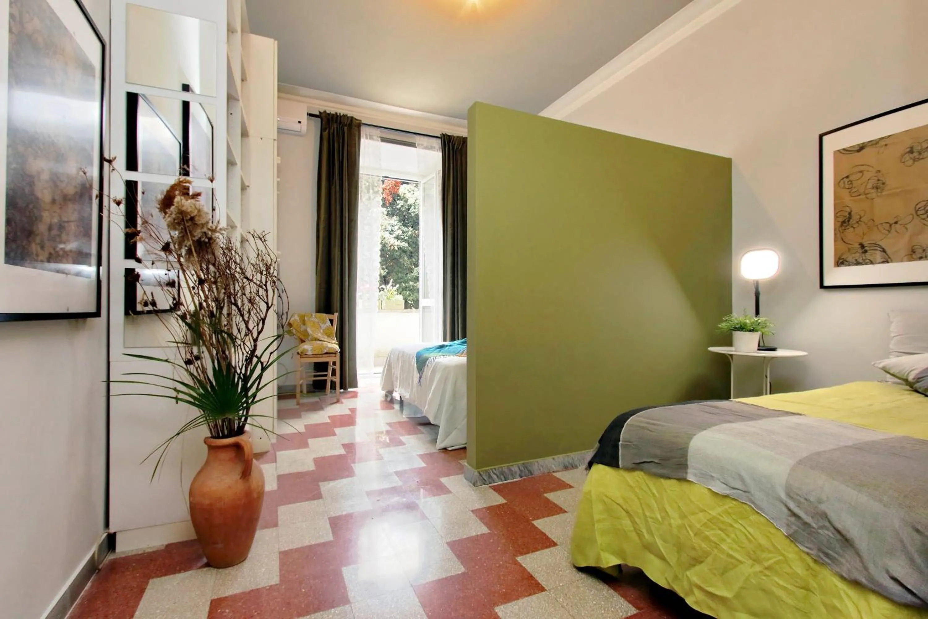 Bedroom, Bed in Montesanto apartment – near the Vatican