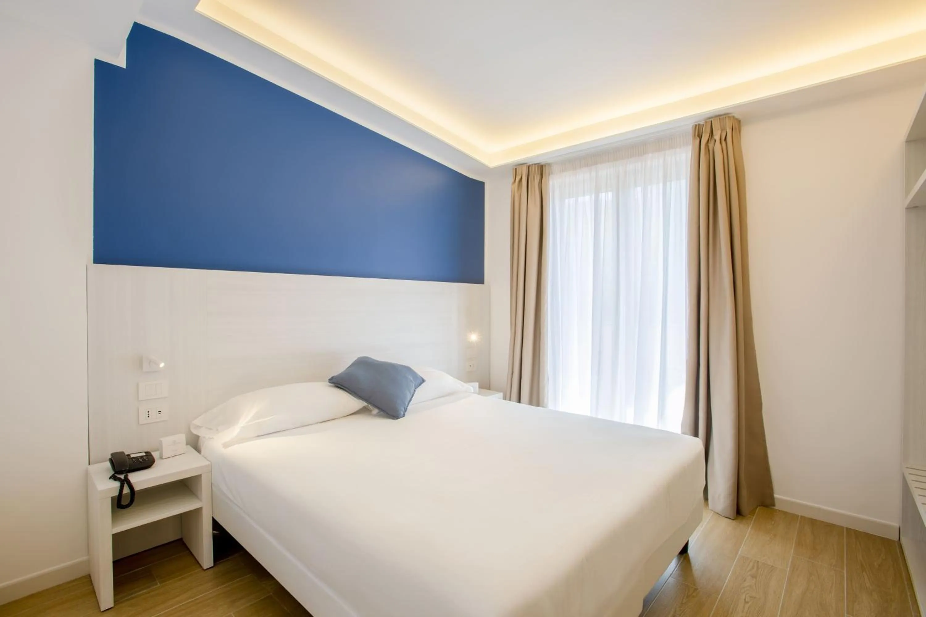 Bedroom, Bed in Hotel Central Wellness