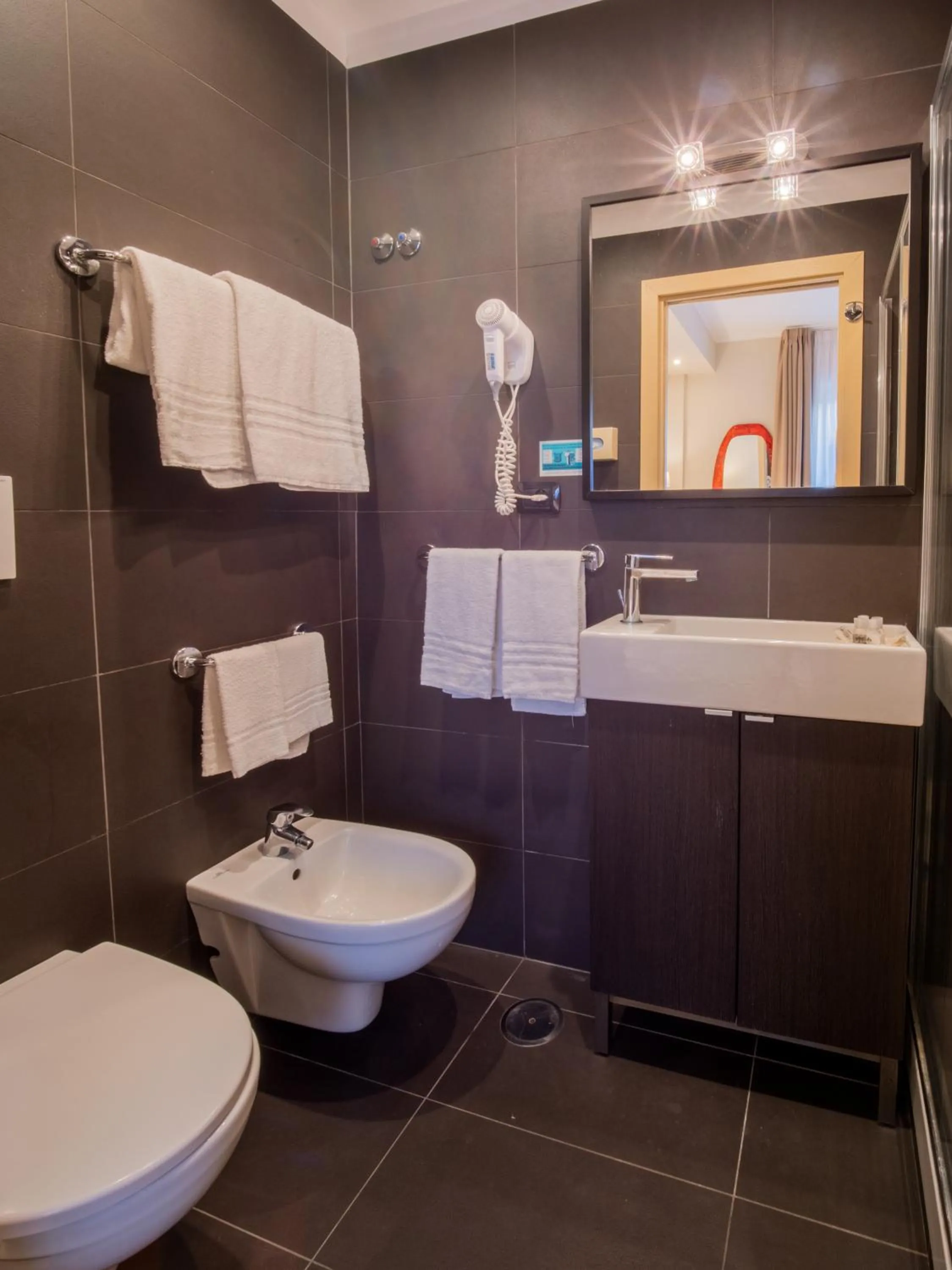 Bathroom in Hotel Central Wellness