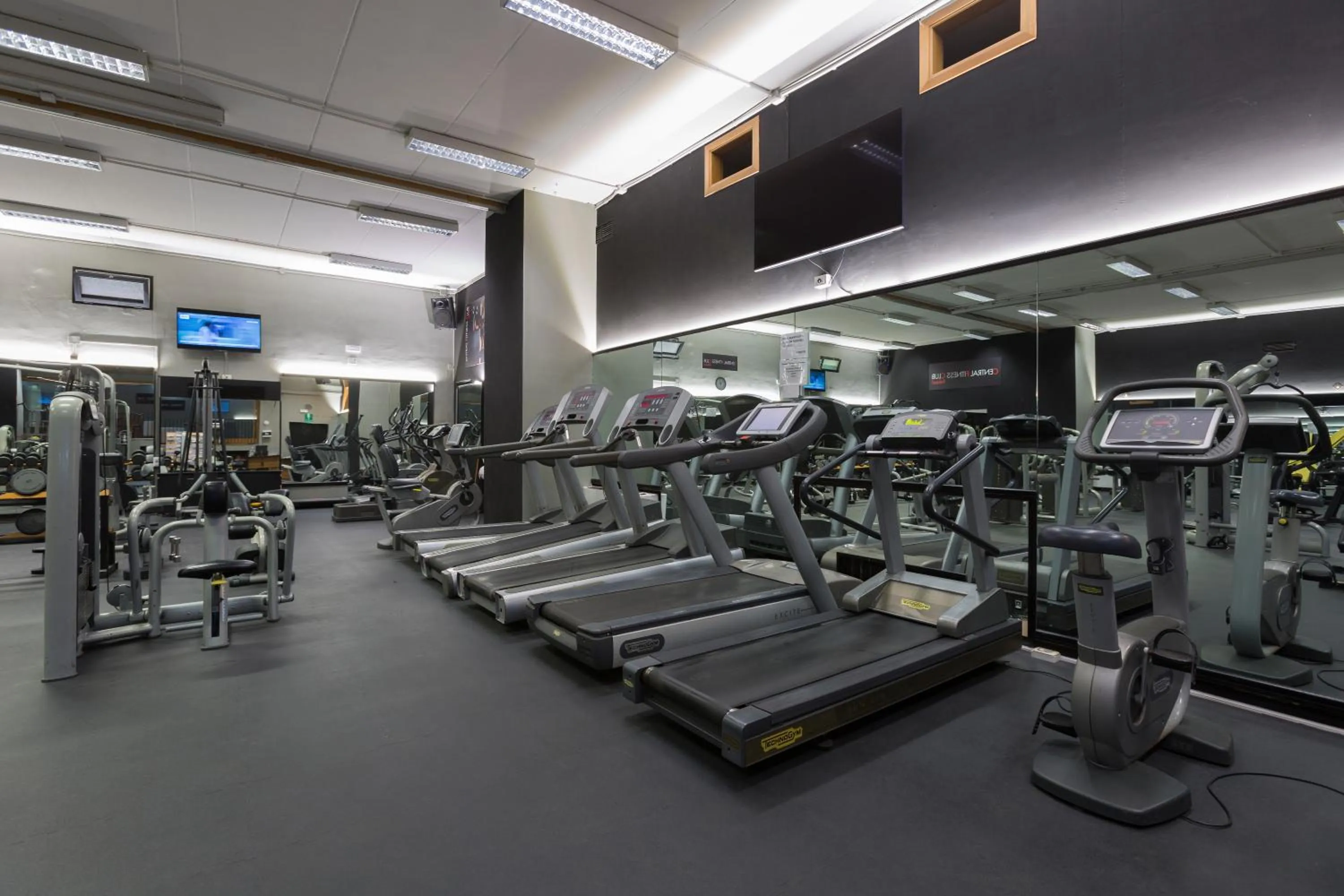 Fitness centre/facilities in Hotel Central Wellness