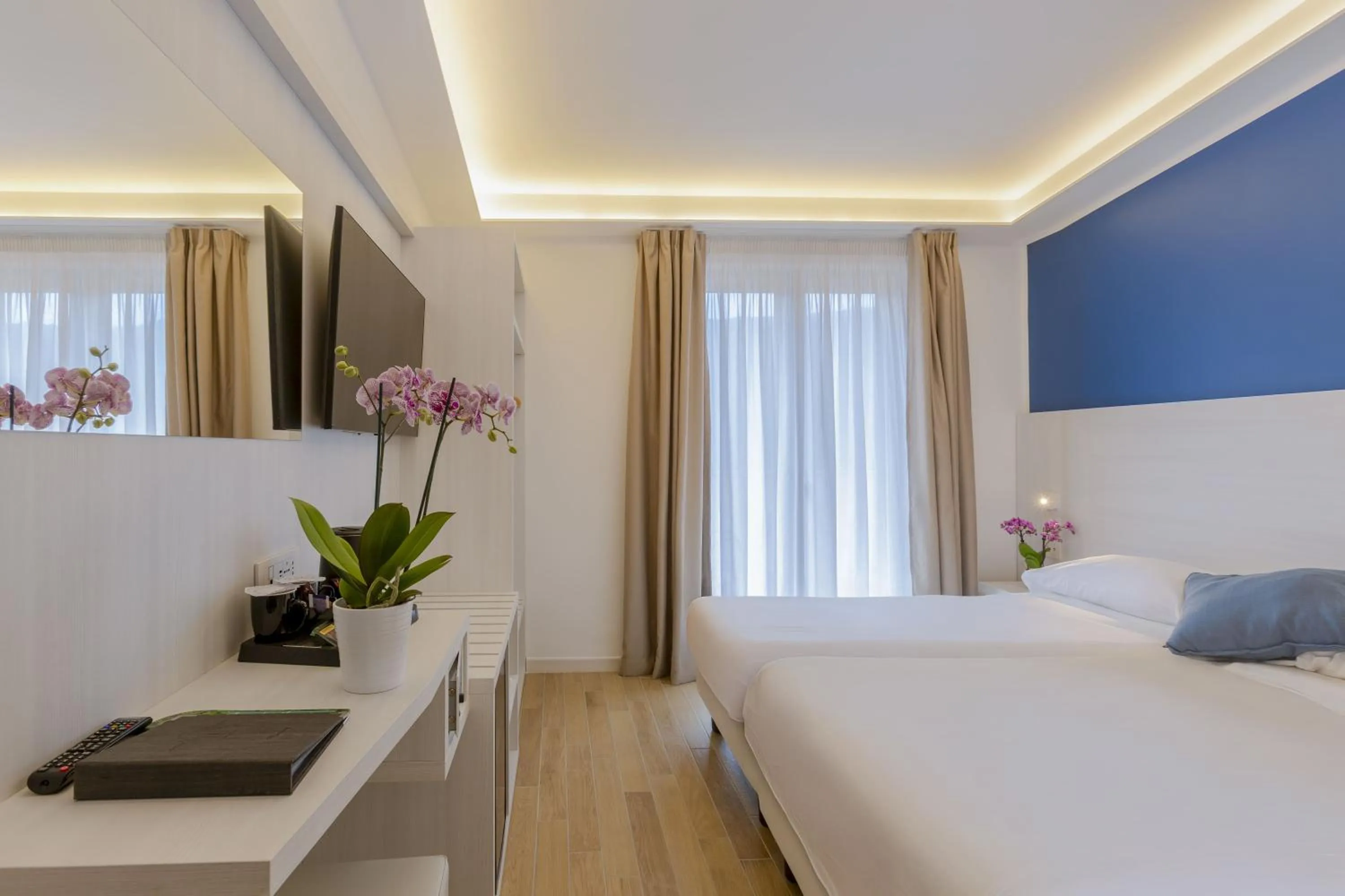 Bedroom, Bed in Hotel Central Wellness