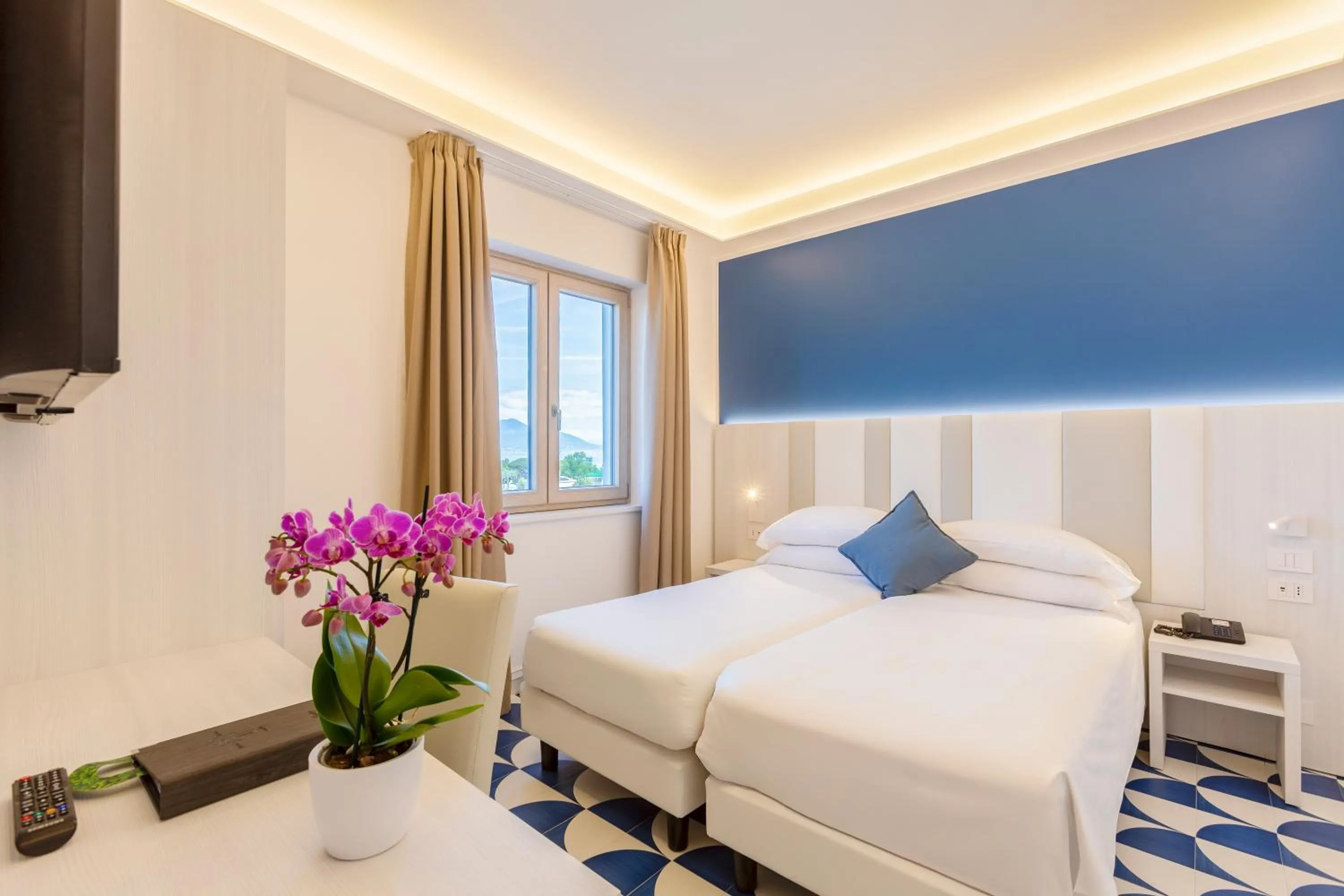 Bedroom, Bed in Hotel Central Wellness