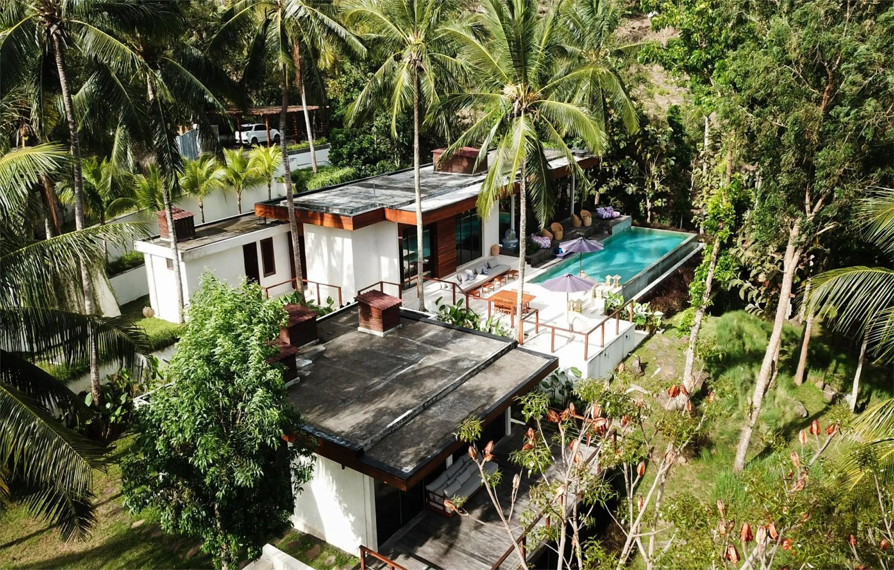 Swimming pool in EMHILL Estate Lombok