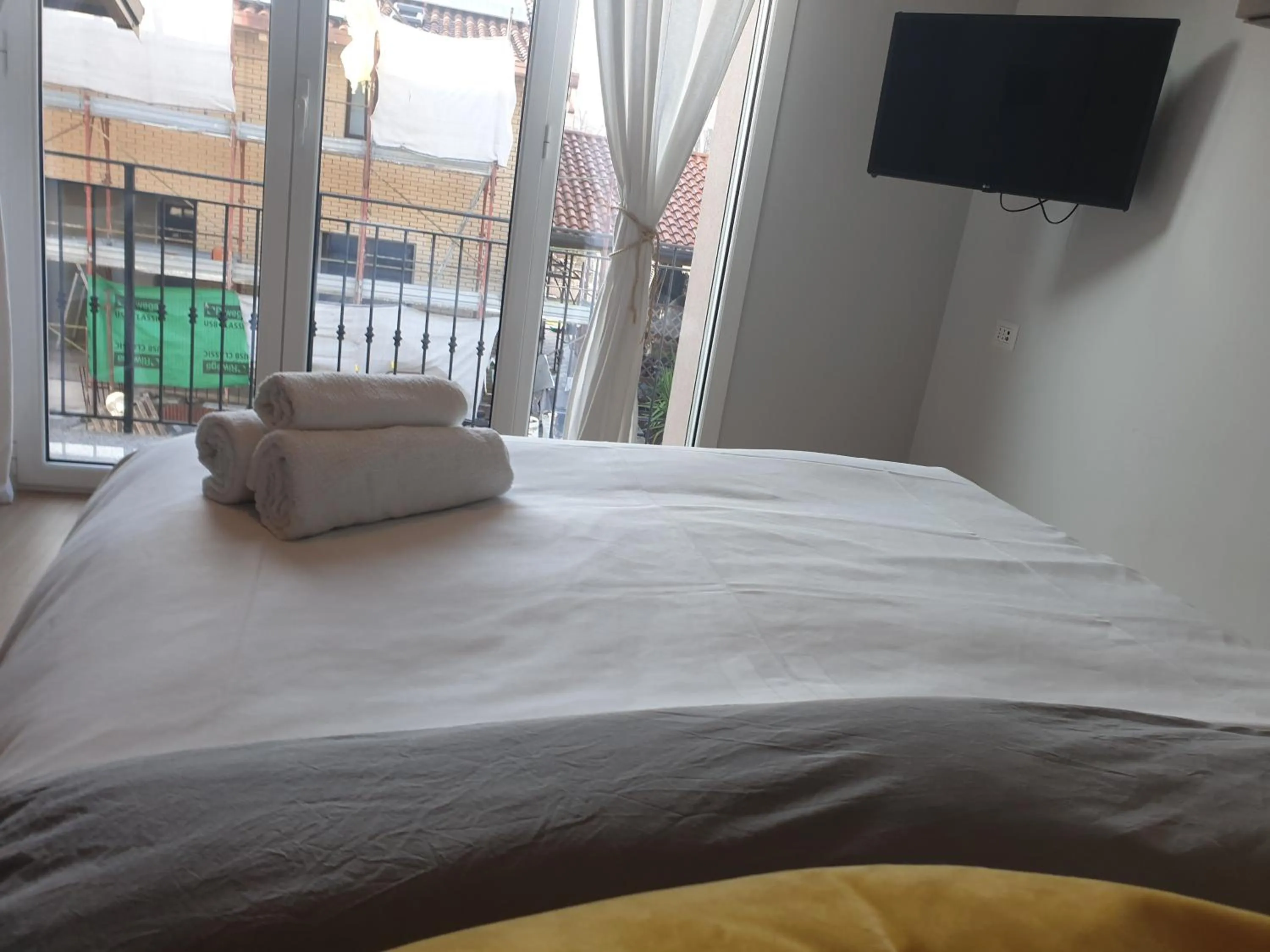 Nearby landmark, Bed in Michelangelo Apartments con parcheggio gratuito in loco e self check in