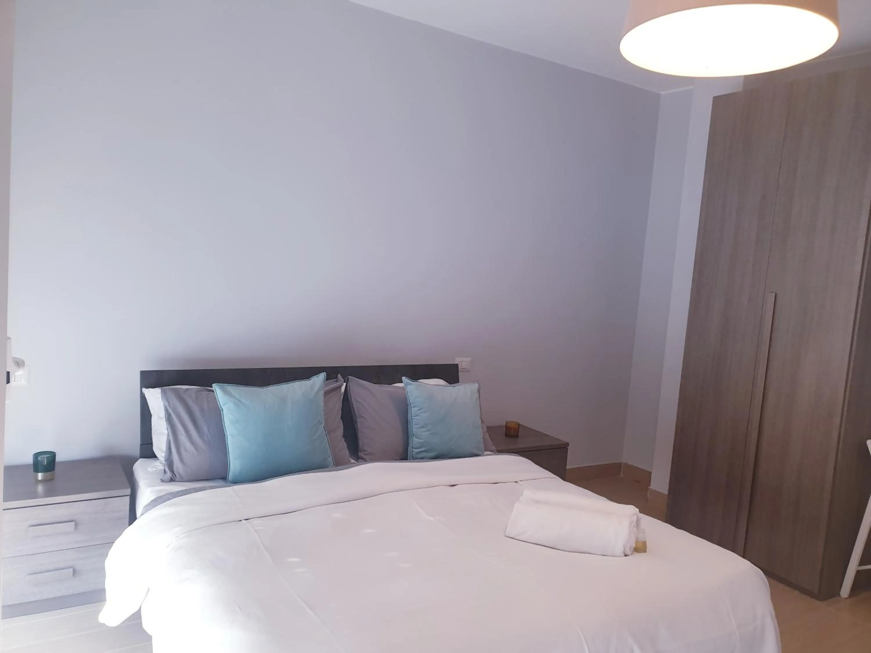 Bed in Michelangelo Apartments con parcheggio gratuito in loco e self check in