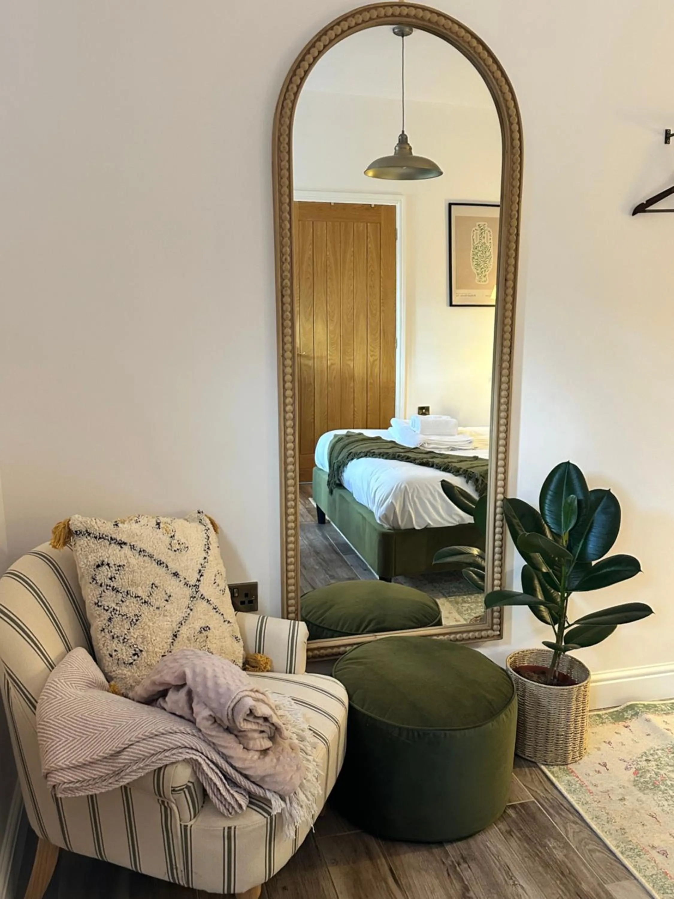 Bed in The Peacock Inn