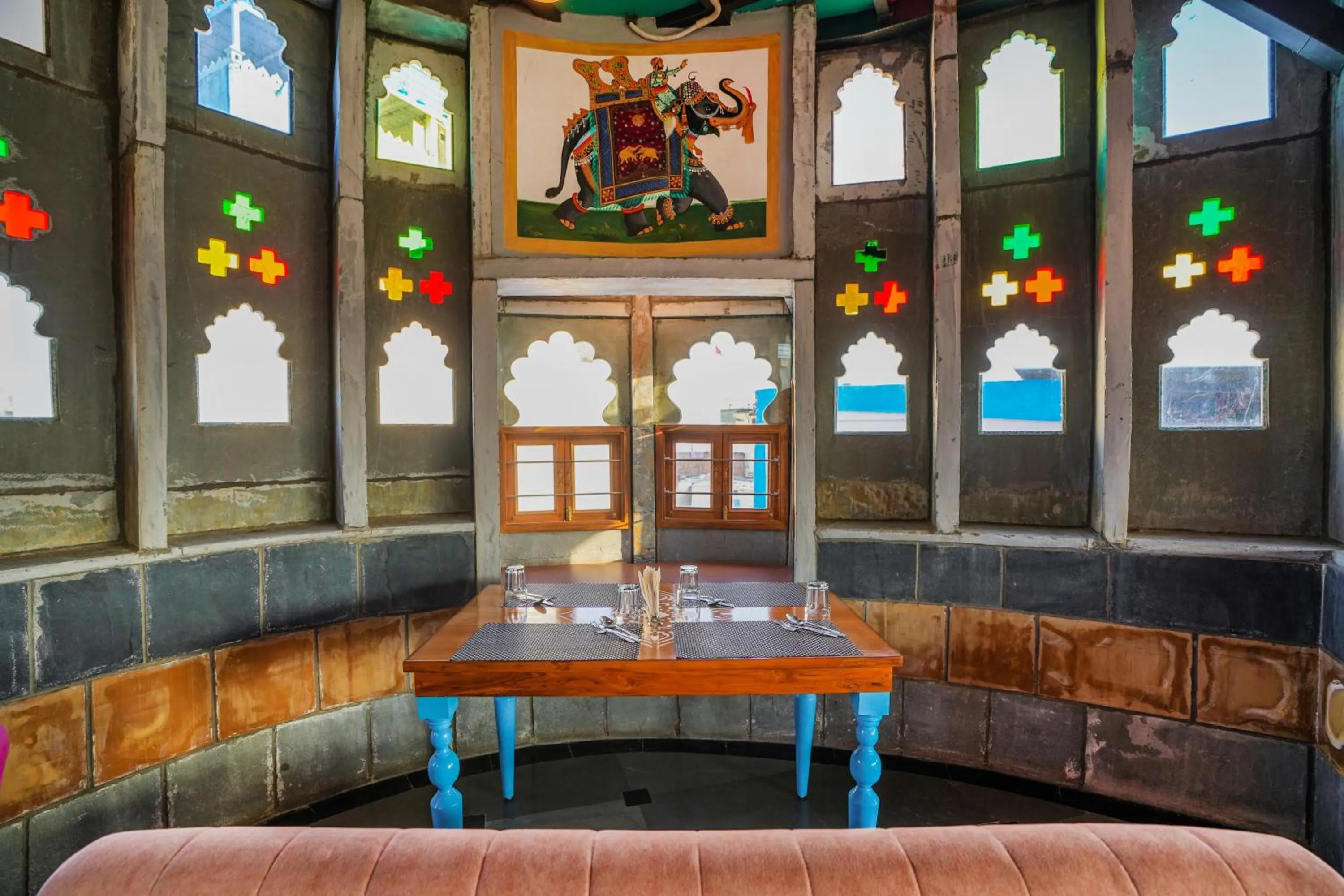 Restaurant/places to eat in AAJ HAVELI - Pichola Lake Facing Hotel