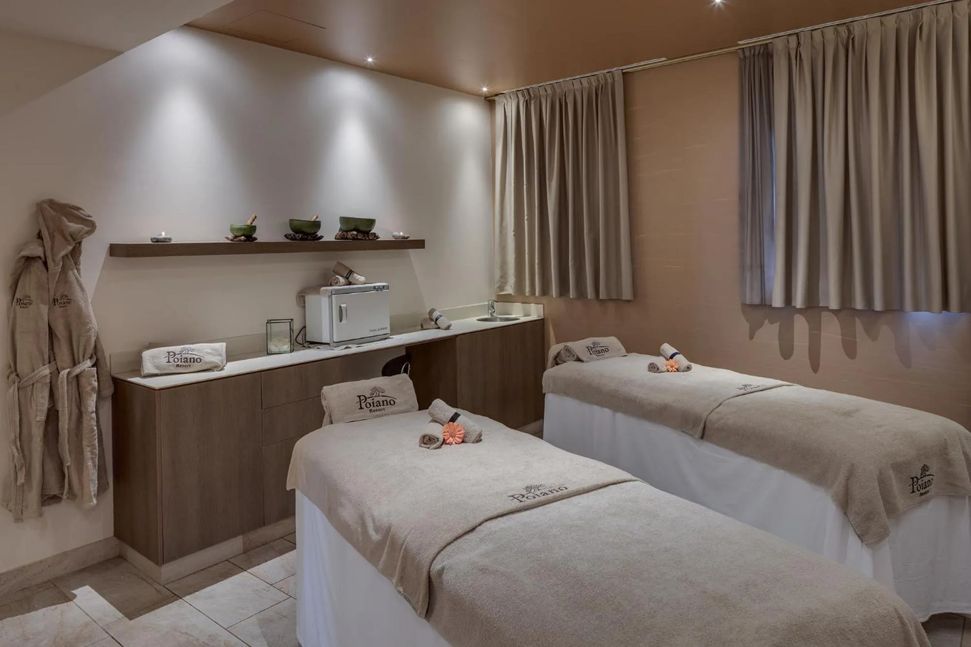 Massage, Bed in Poiano Garda Resort Hotel