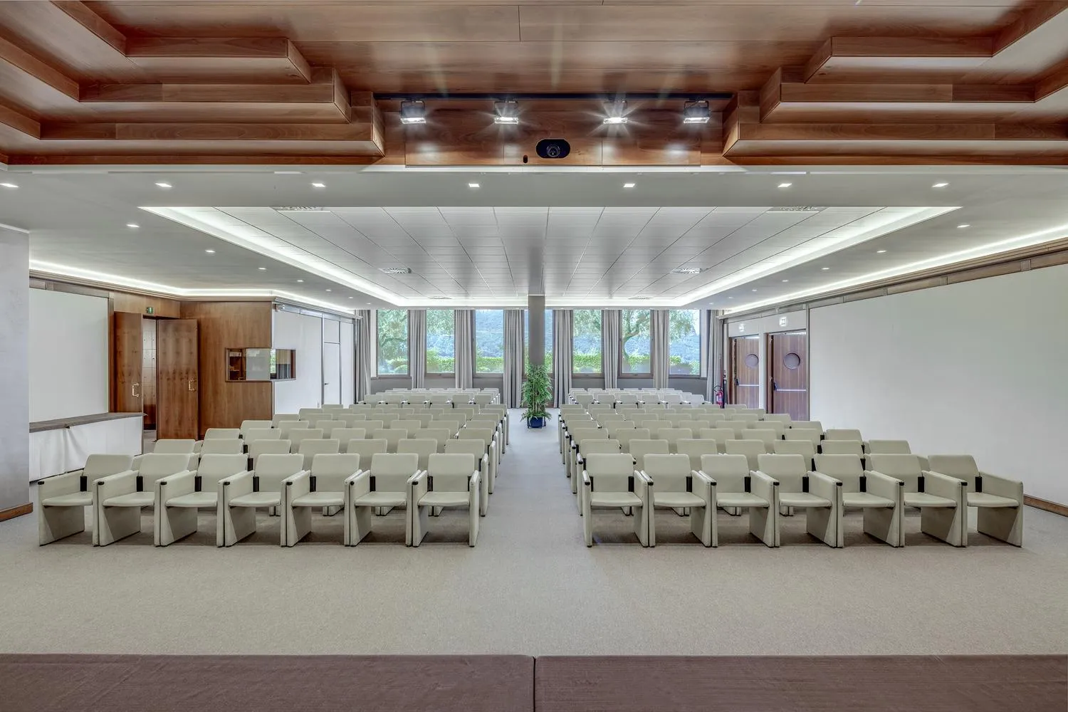 Business facilities in Poiano Garda Resort Hotel