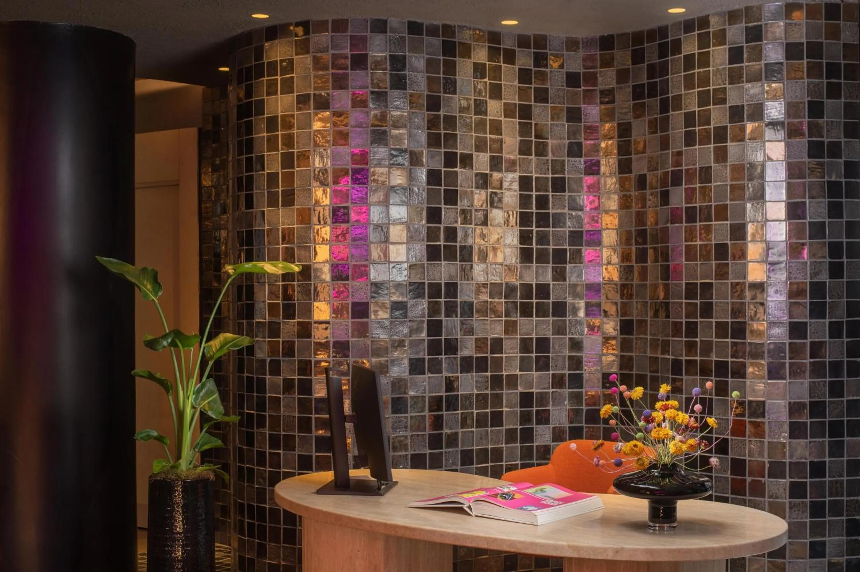 Lobby or reception in nhow Roma