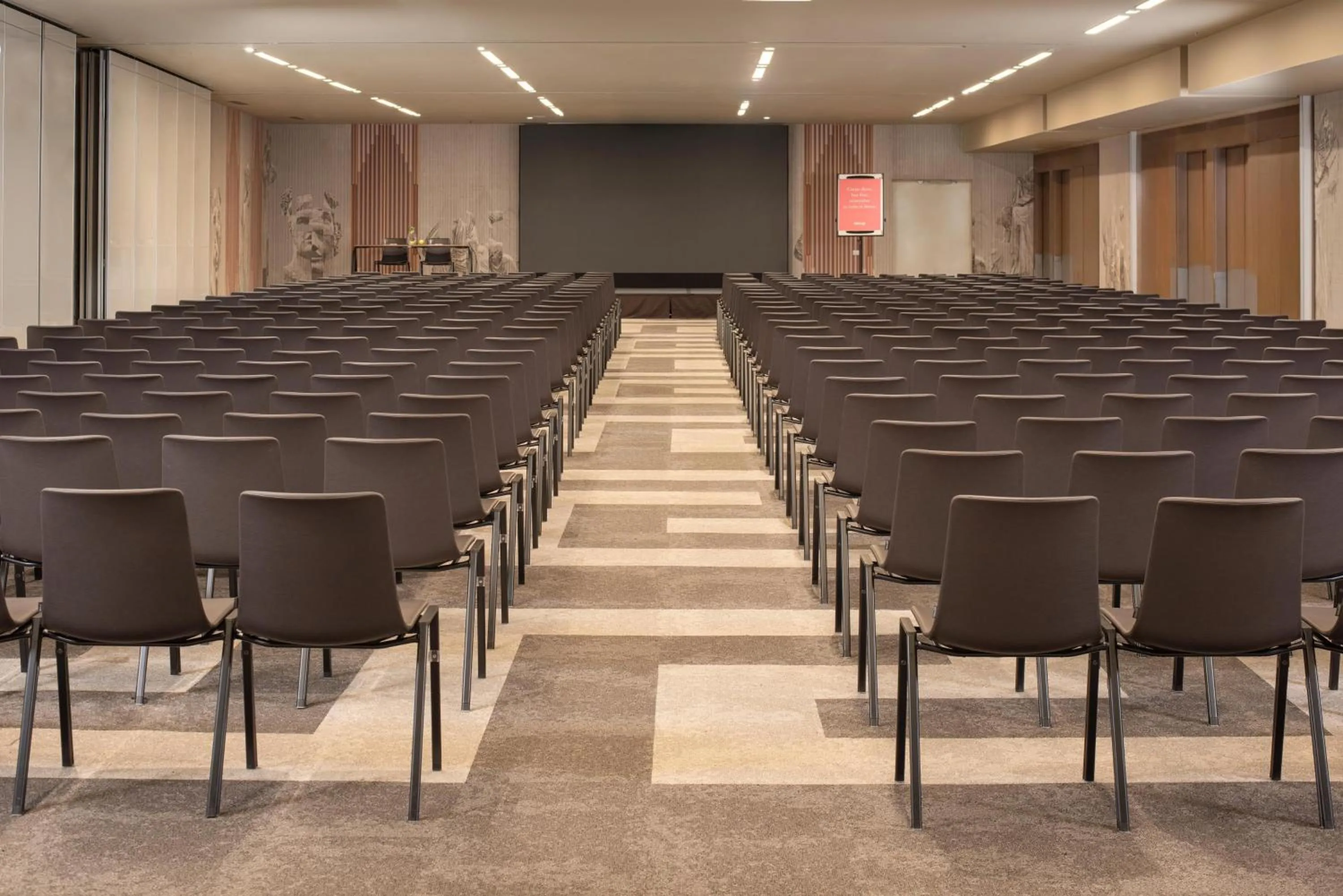 Meeting/conference room in nhow Roma