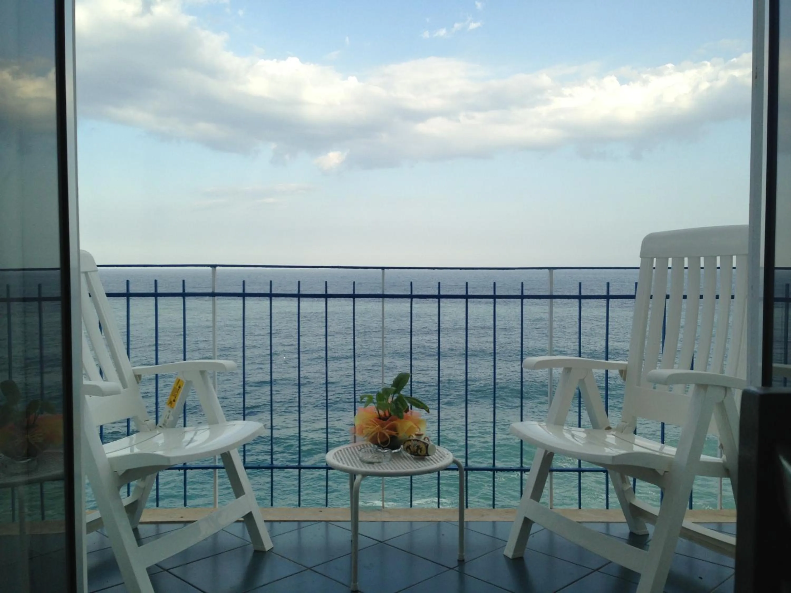 Day in Hotel Kennedy