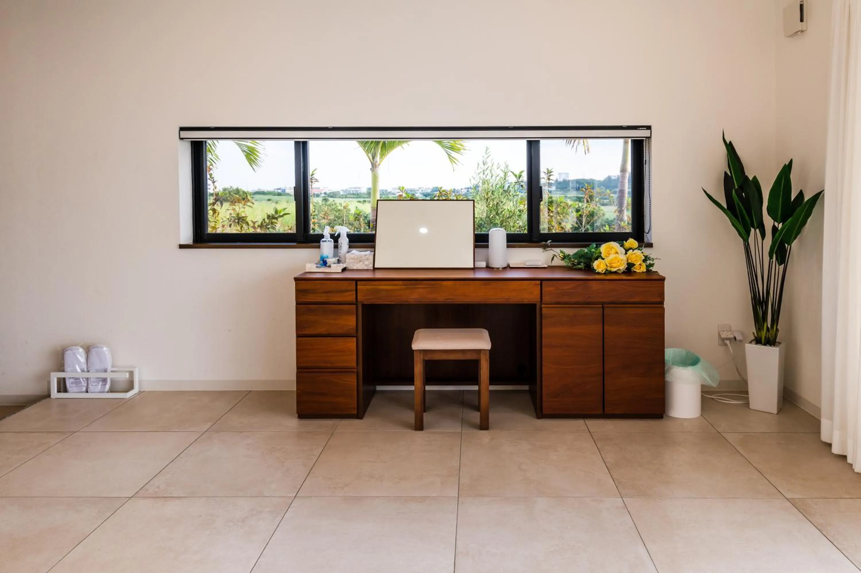 Seating area in Villa Alyssum
