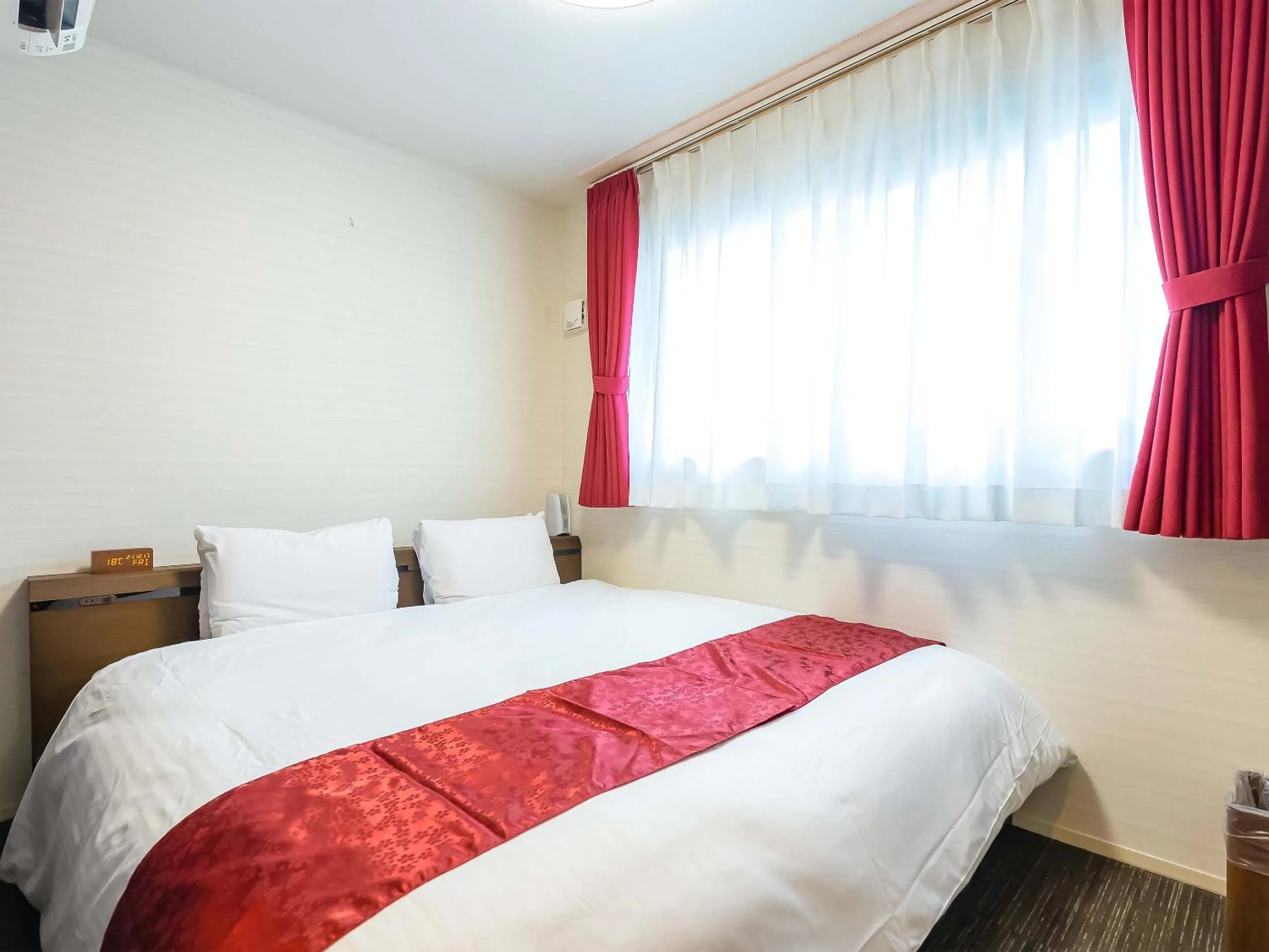 Bed in Kyoto inn Mio