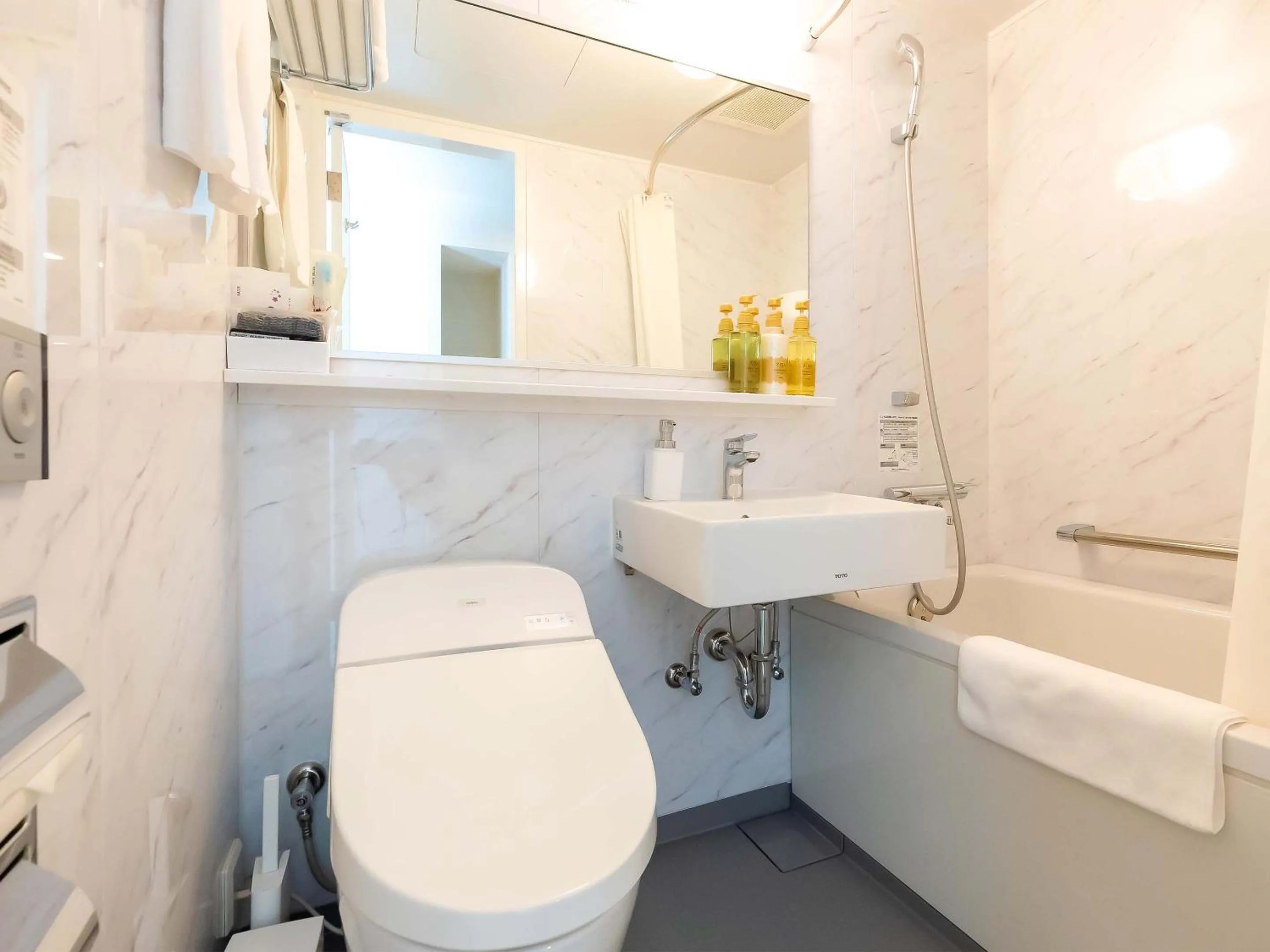 Bathroom in Kyoto inn Mio