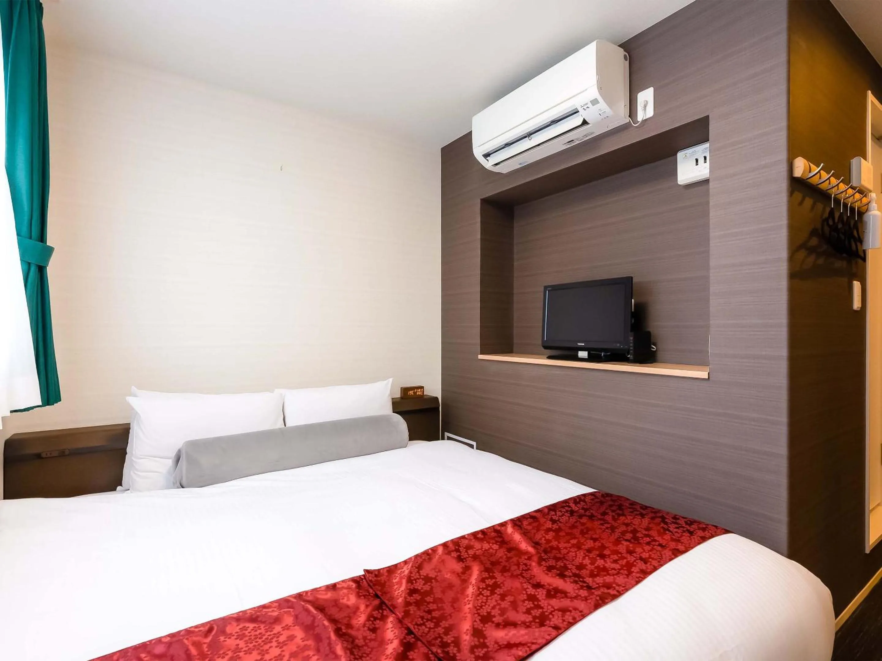 Photo of the whole room, Bed in Kyoto inn Mio