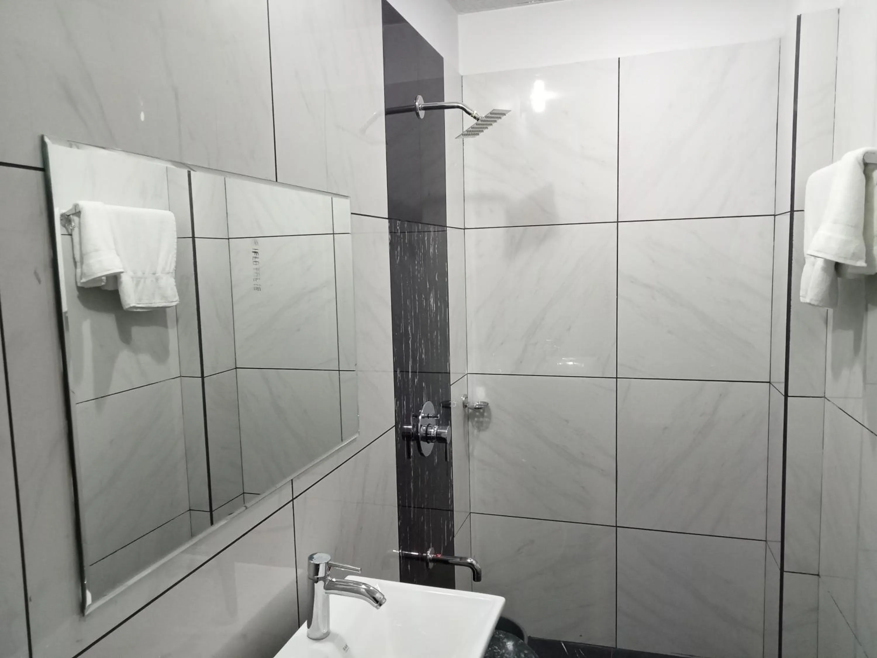 Bathroom in Divy Villa