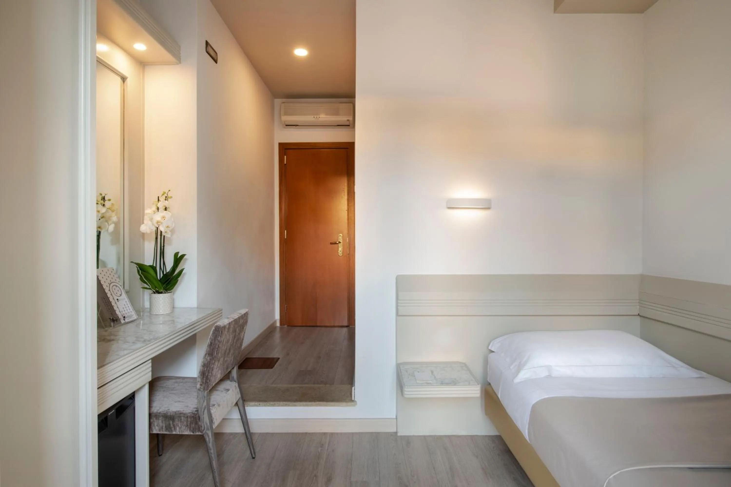 Bedroom, Bed in Hotel Grifone Firenze - Meetings & Spa