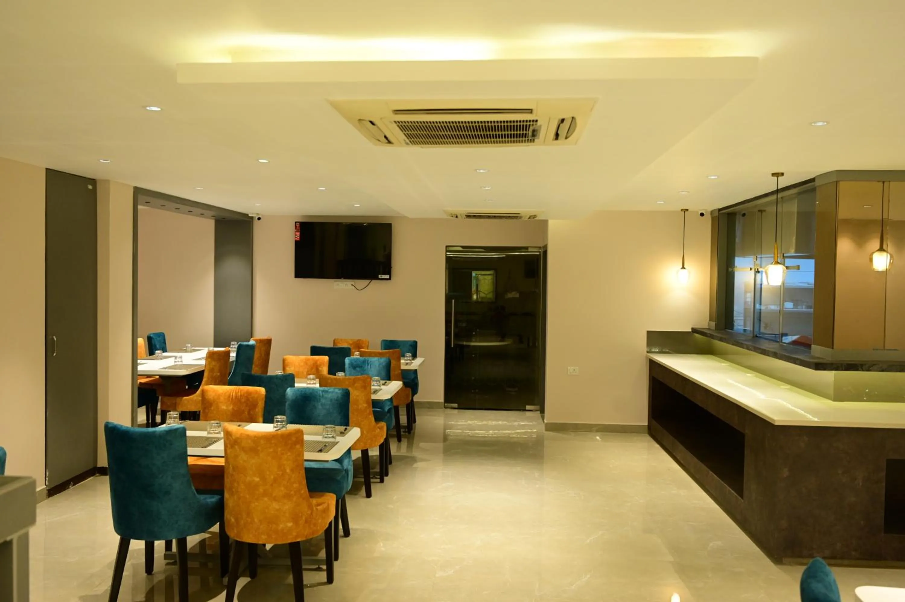 Restaurant/places to eat in Sterling Keys by TGI