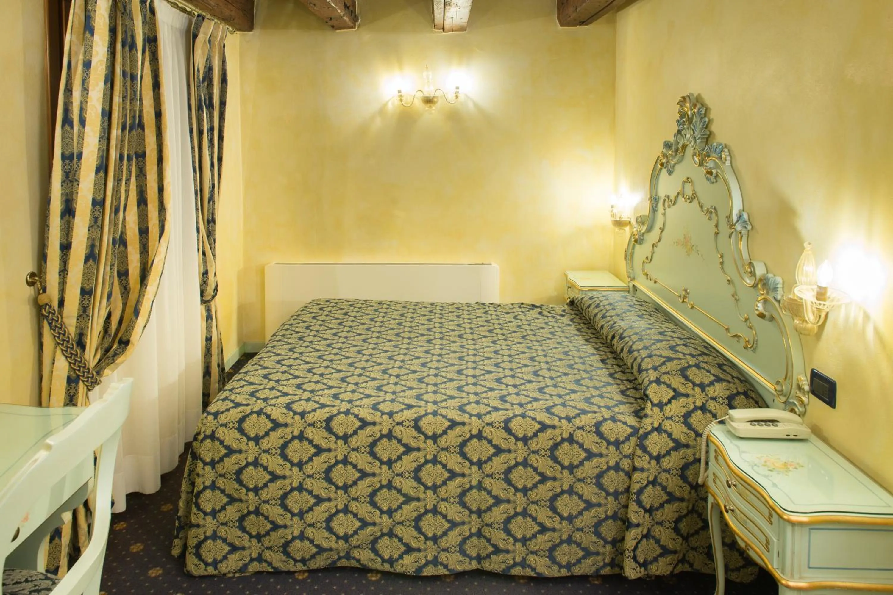 Bed in Locanda Ca' Zose