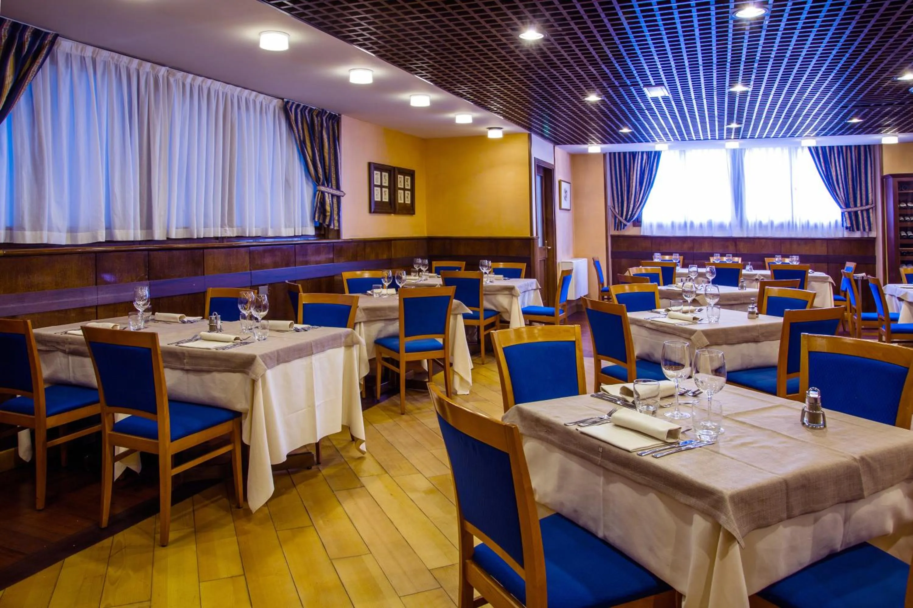 Restaurant/places to eat in Hotel Les Jumeaux Courmayeur
