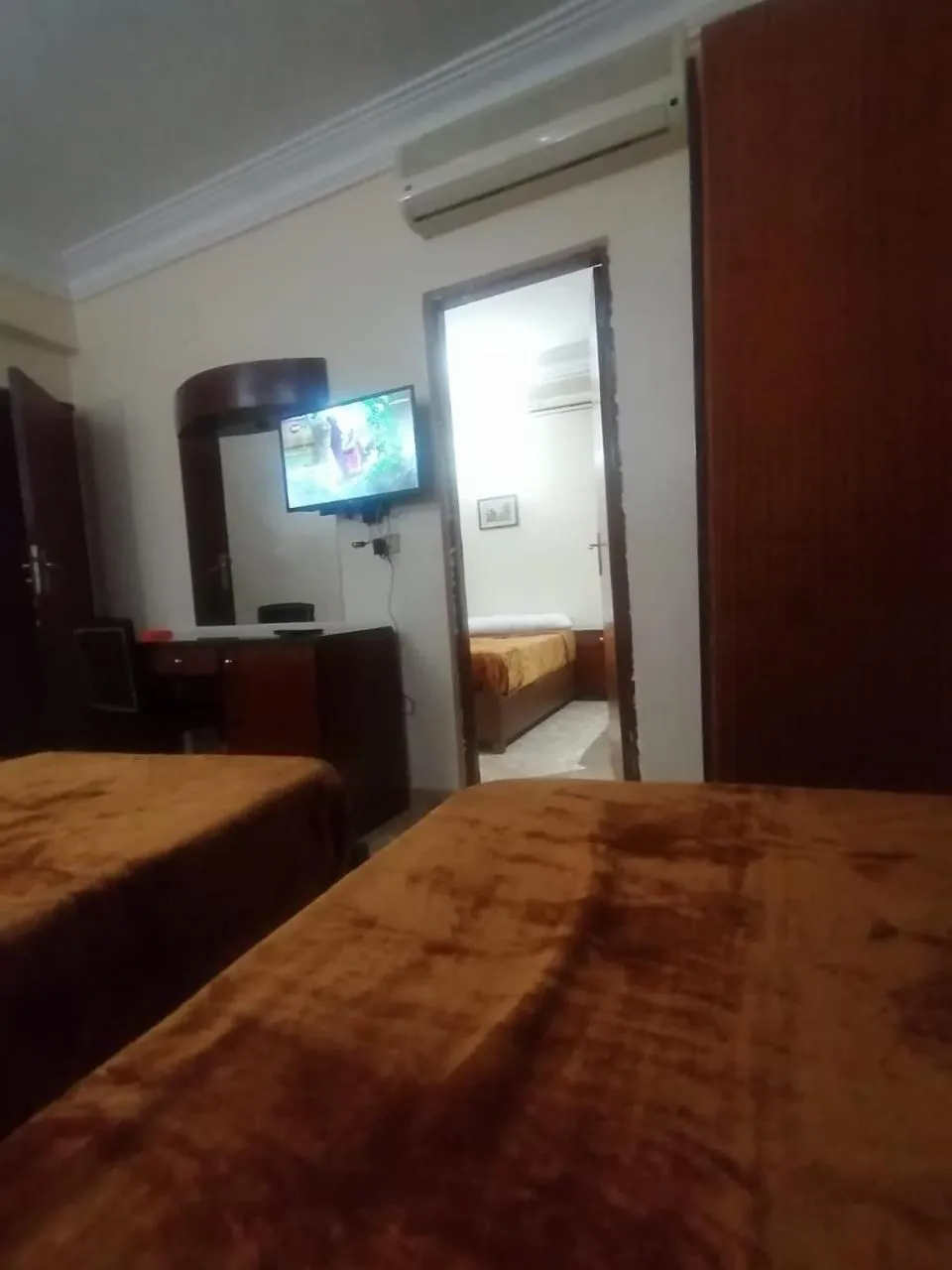 TV and multimedia, Bed in New Saint Catherine Hotel
