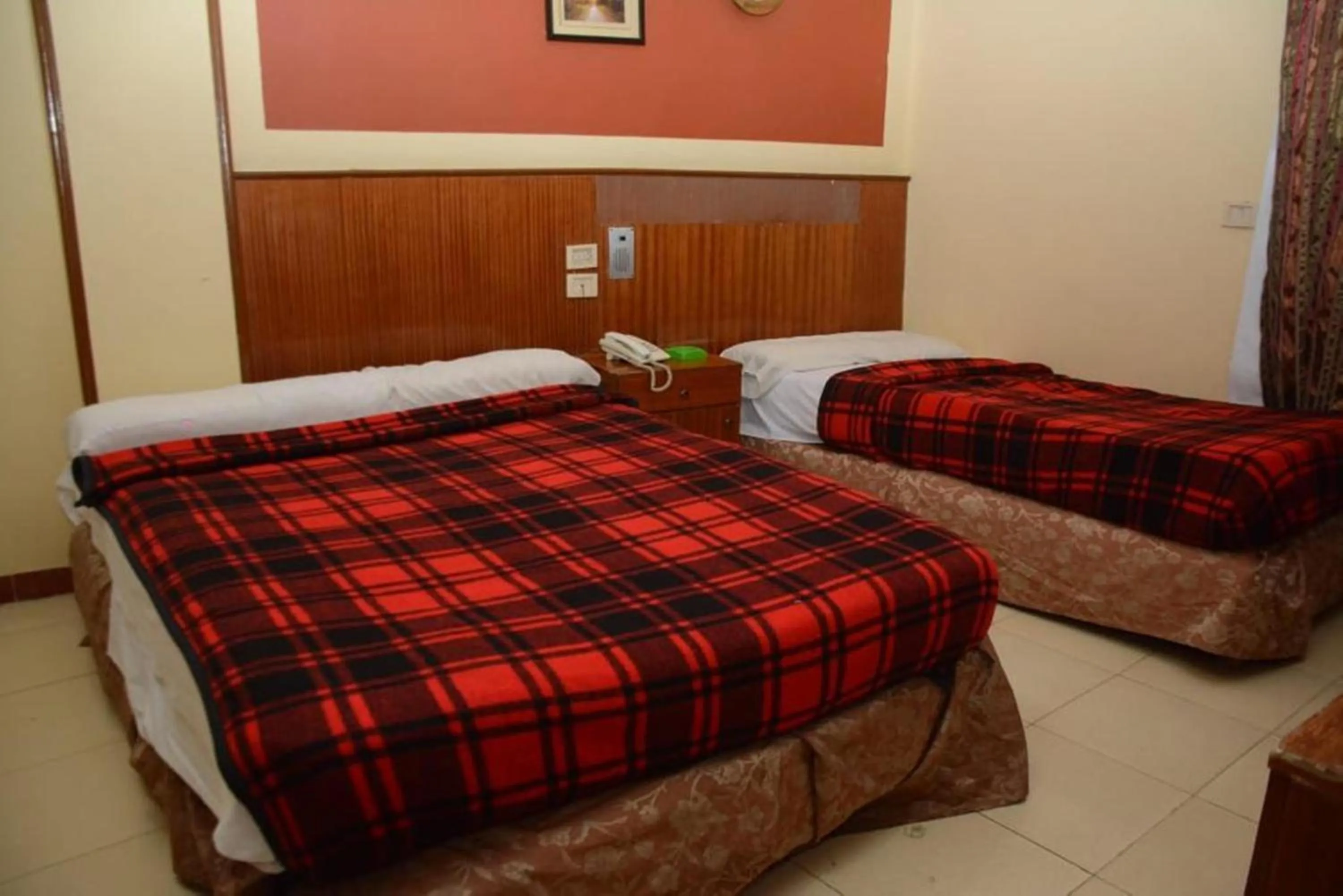 Bed in New Saint Catherine Hotel