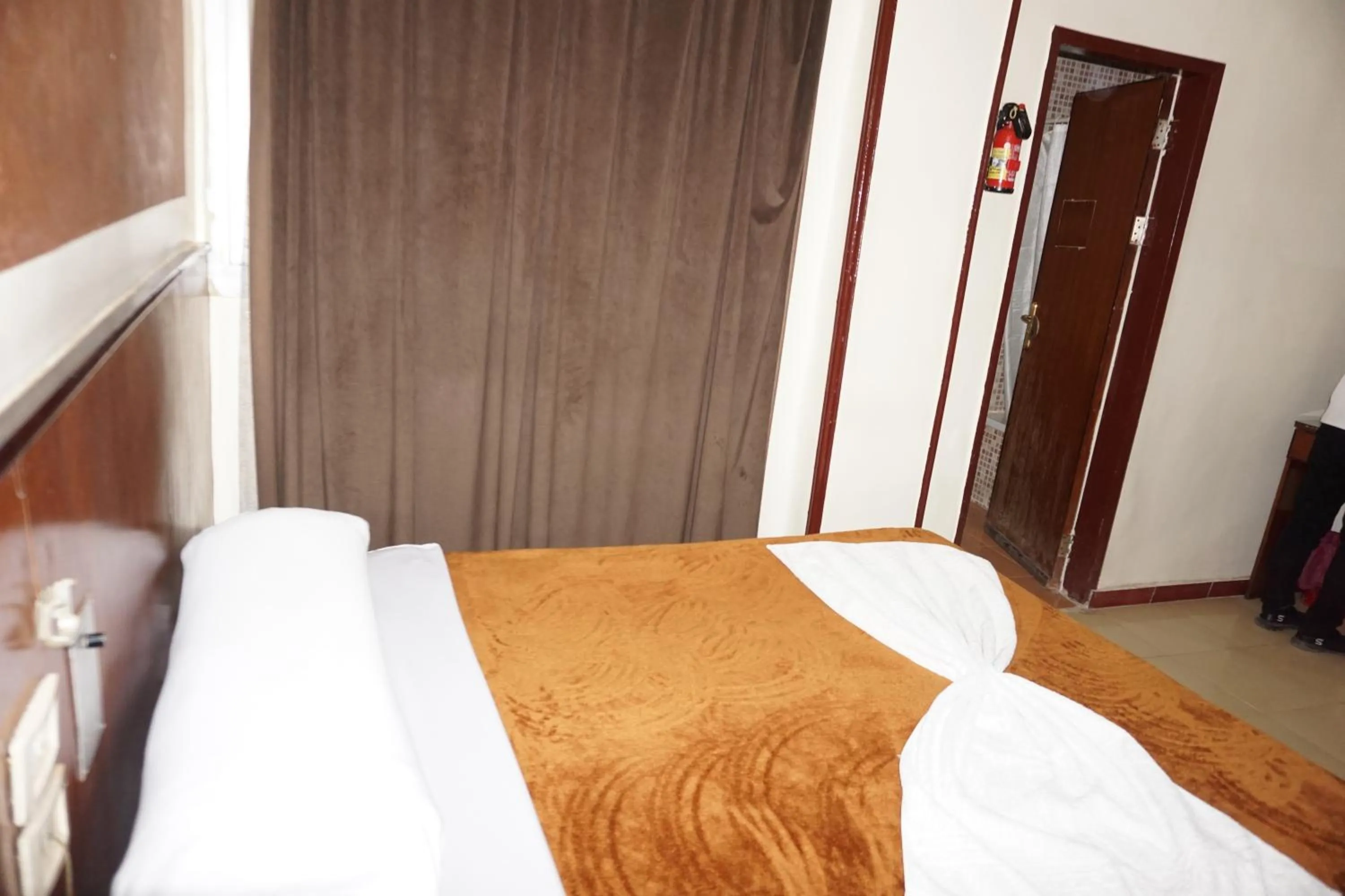 Bed in New Saint Catherine Hotel