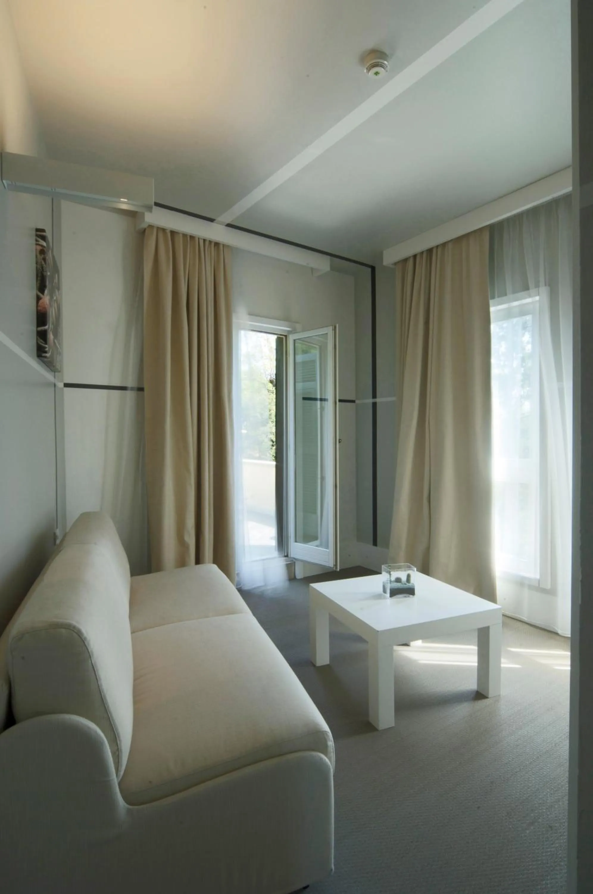 View (from property/room), Bed in Hotel Piccolo Portofino