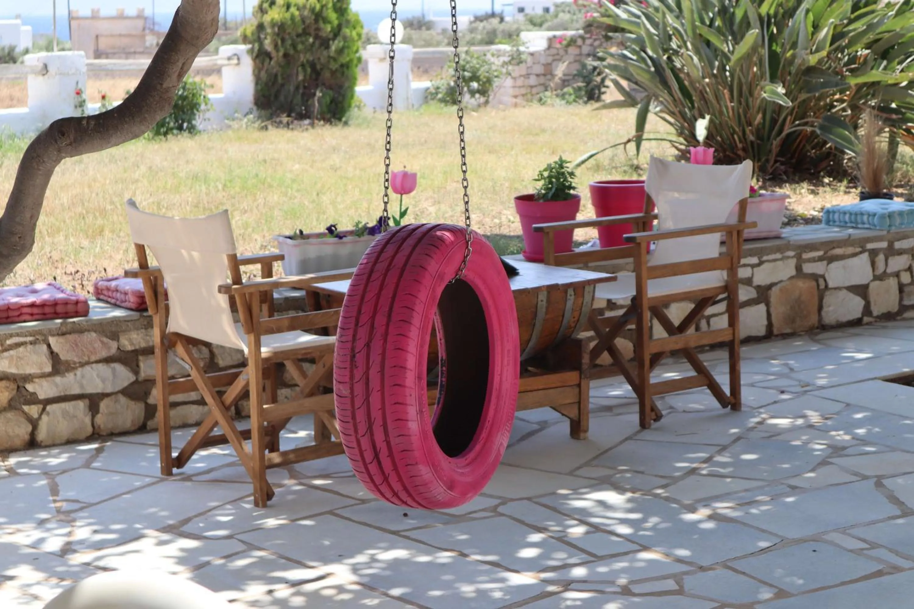 Restaurant/places to eat in Fyrogenis palace