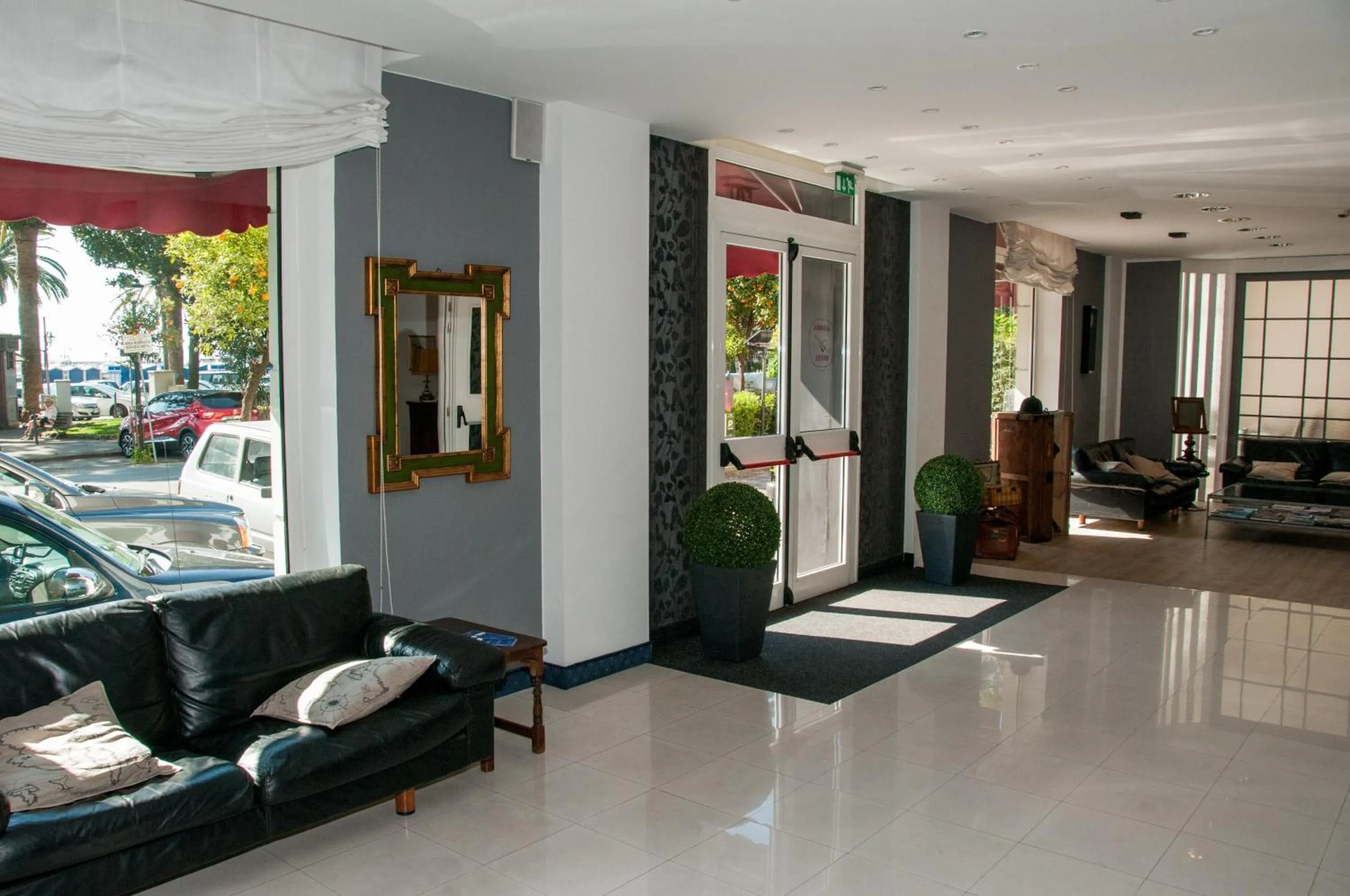 Lobby or reception in Hotel Astoria