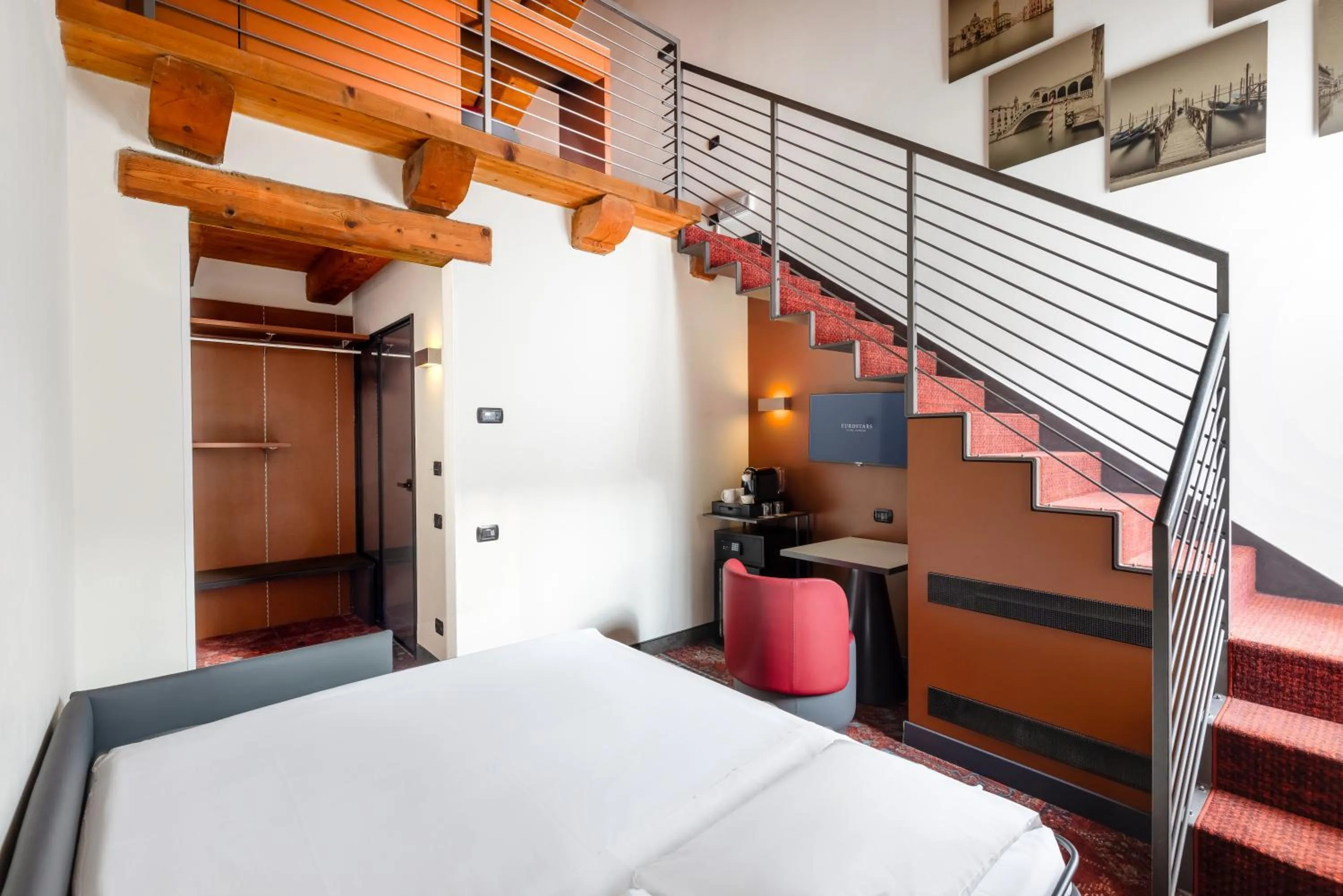 Photo of the whole room, Bed in Eurostars Residenza Cannaregio