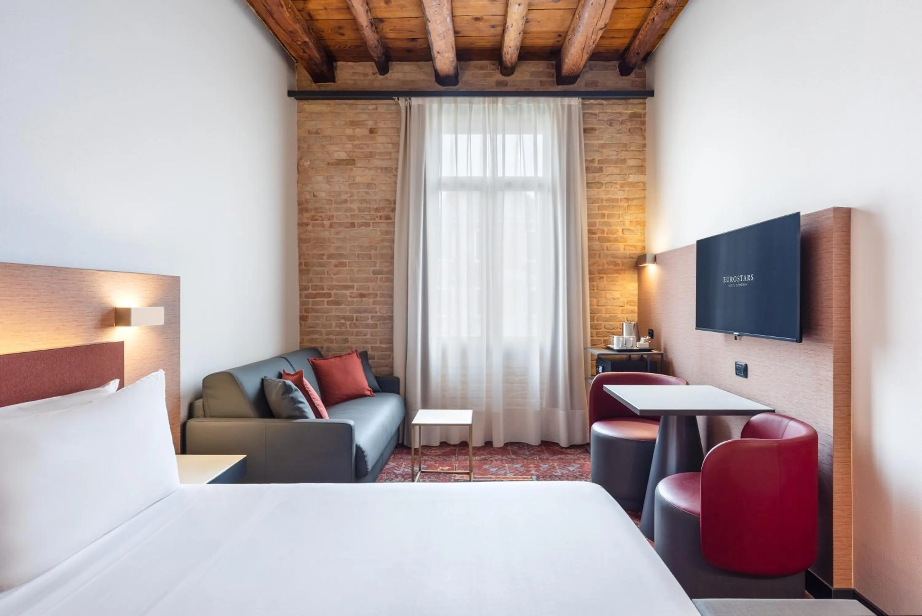 Photo of the whole room, Bed in Eurostars Residenza Cannaregio