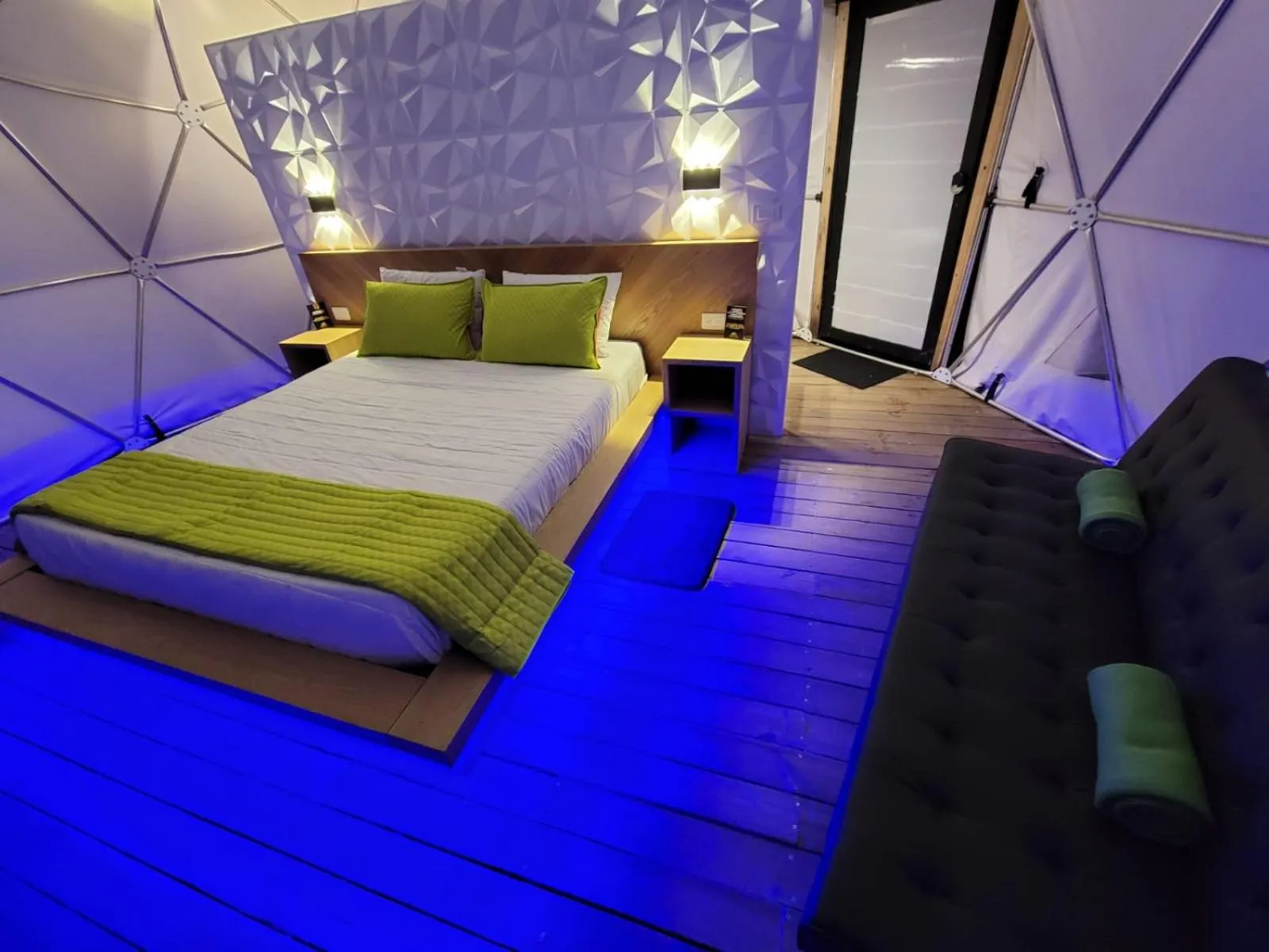 Photo of the whole room, Bed in Solaris Glamping Exclusive