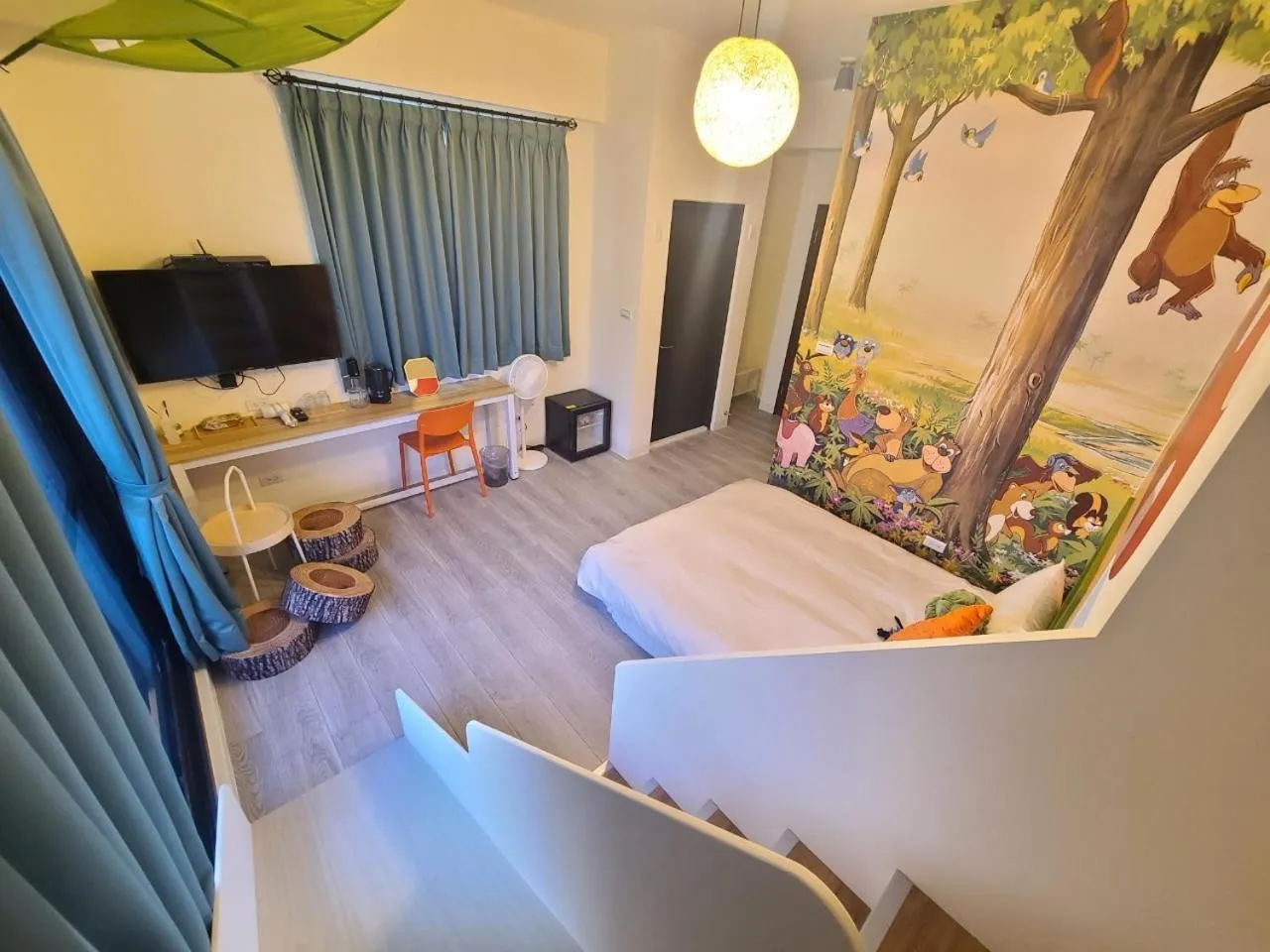 Photo of the whole room, Bed in Sunlight Forest Homestay