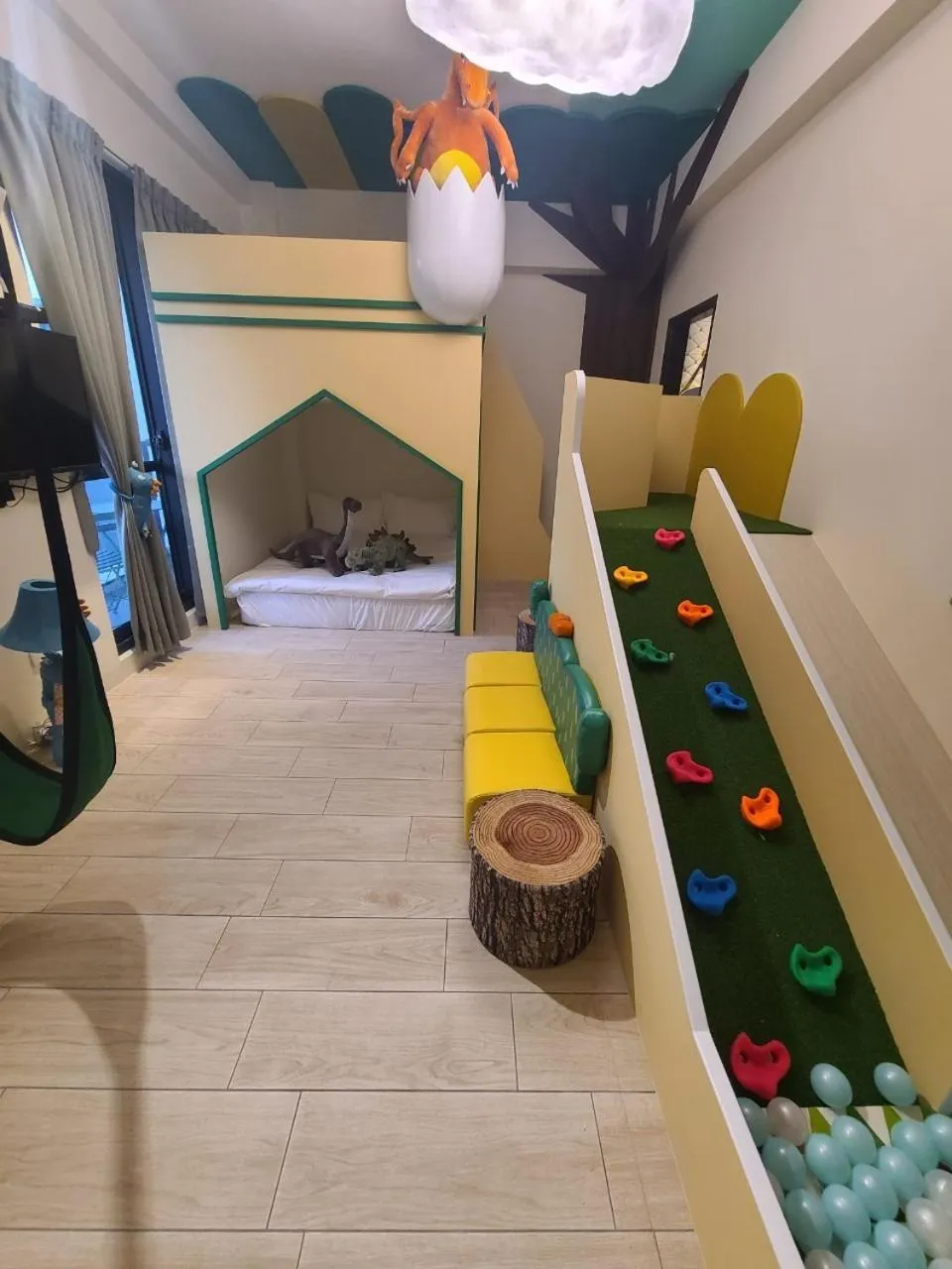 Bedroom in Sunlight Forest Homestay