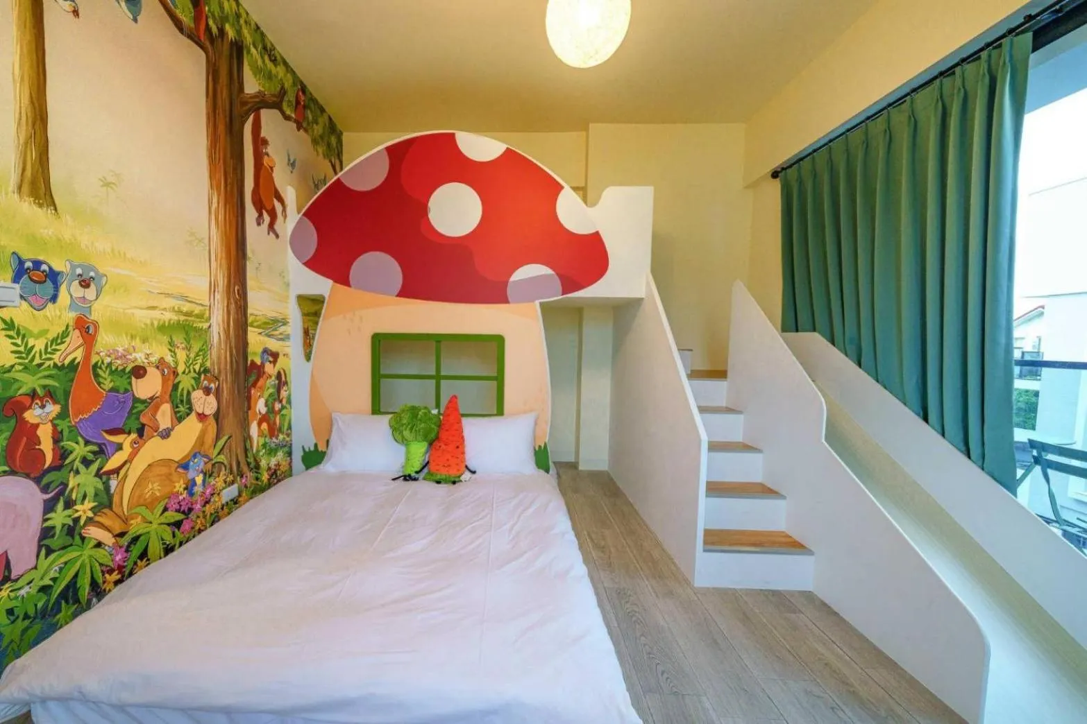 Bed in Sunlight Forest Homestay