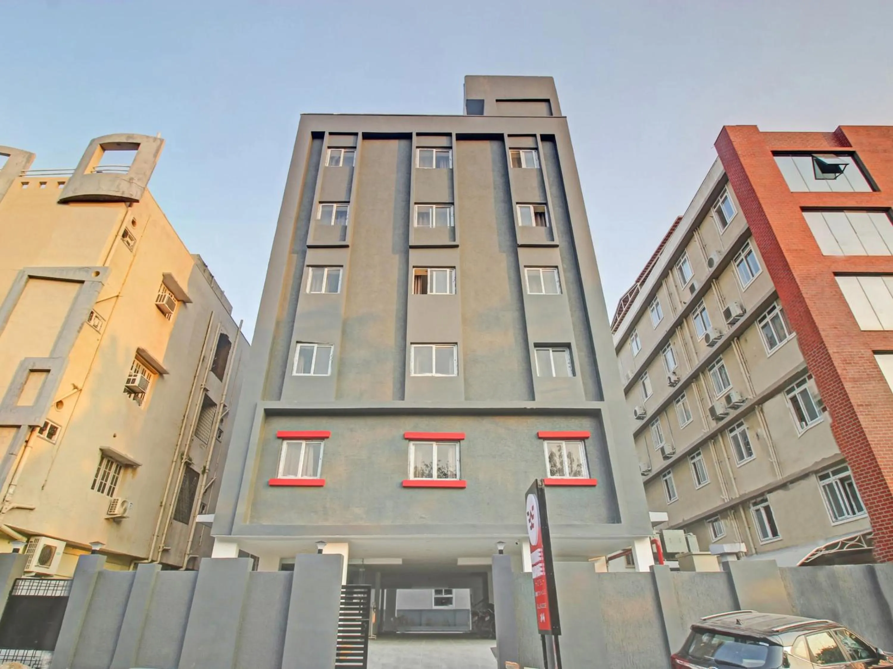 Facade/entrance in Townhouse Whiteridge Gachibowli Near AIG Hospital