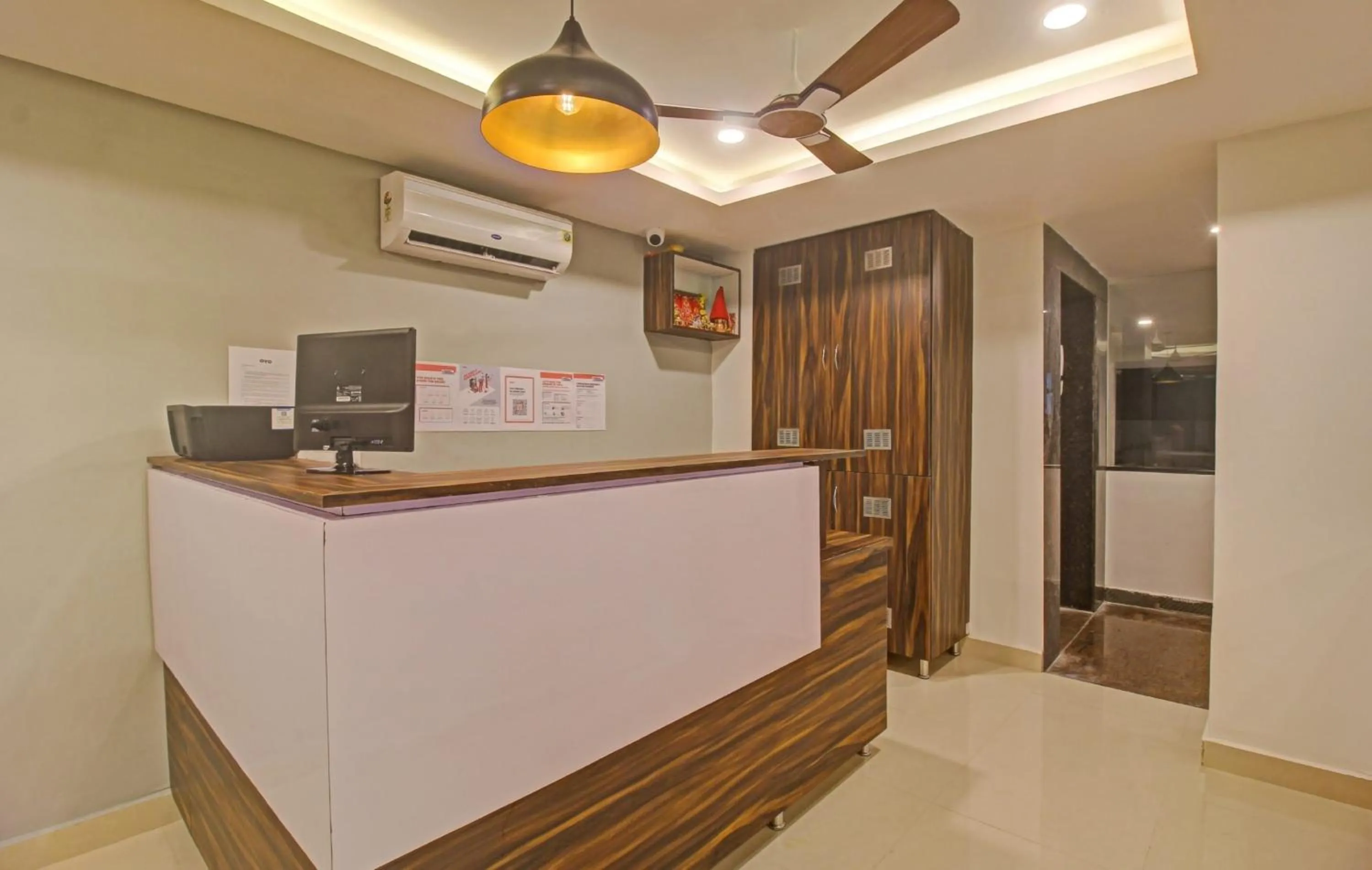Lobby or reception in Townhouse Whiteridge Gachibowli Near AIG Hospital