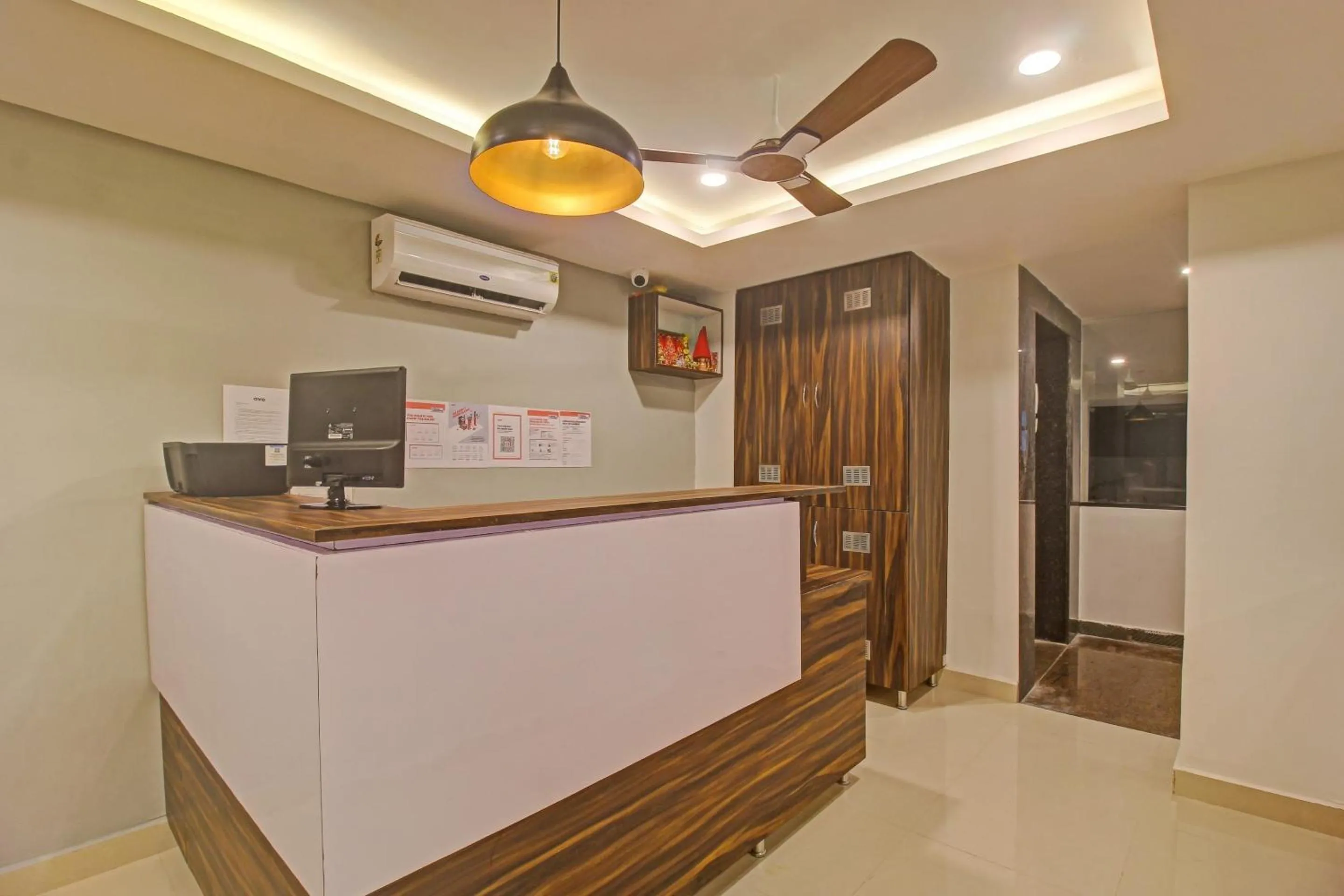 Lobby or reception in Townhouse Whiteridge Gachibowli Near AIG Hospital